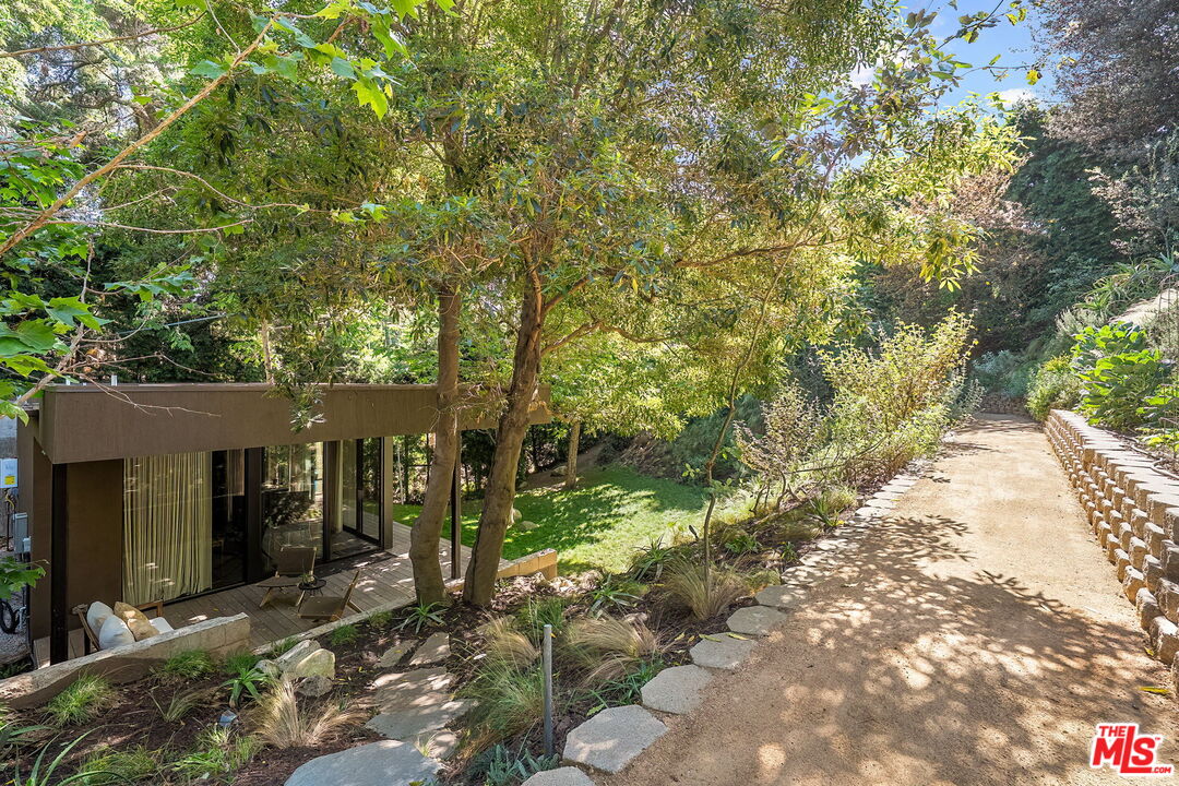 12632 W Sunset Blvd