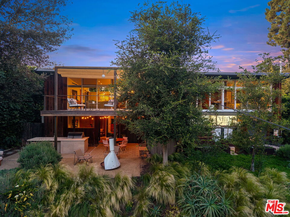 12632 W Sunset Blvd