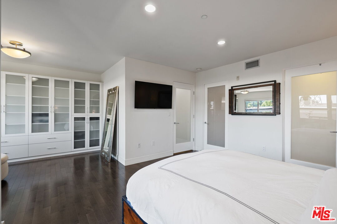 11023 Fruitland Dr Unit: 104