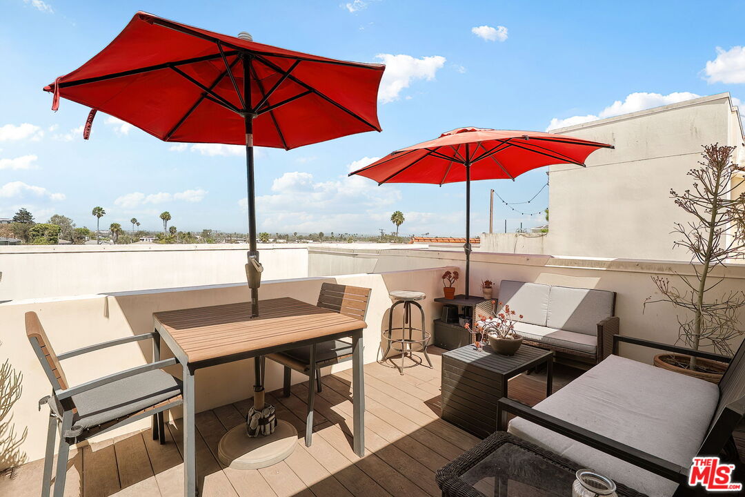 245 Main St Unit: 308