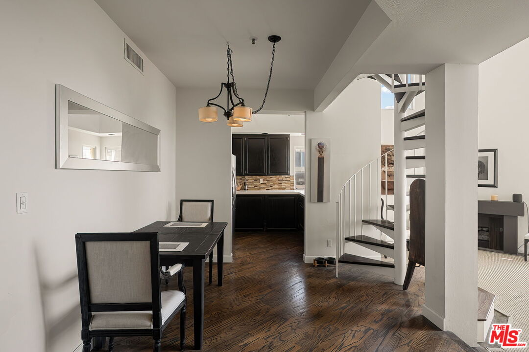245 Main St Unit: 308