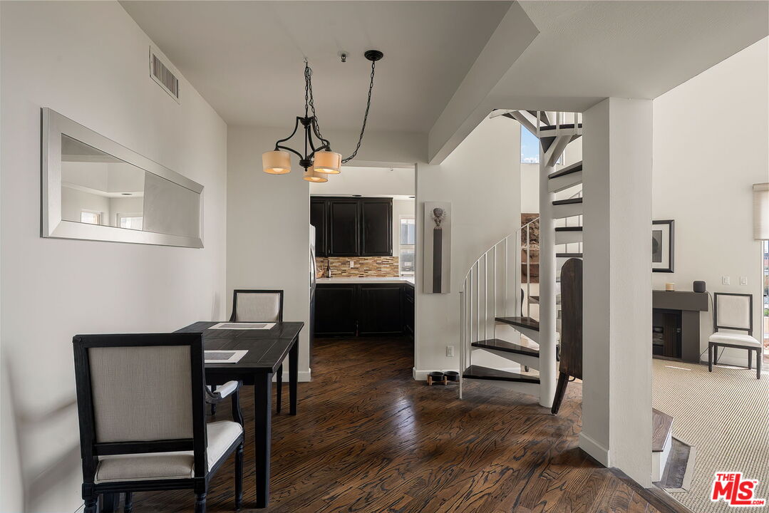 245 Main St Unit: 308