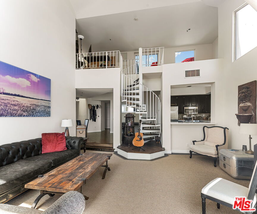 245 Main St Unit: 308