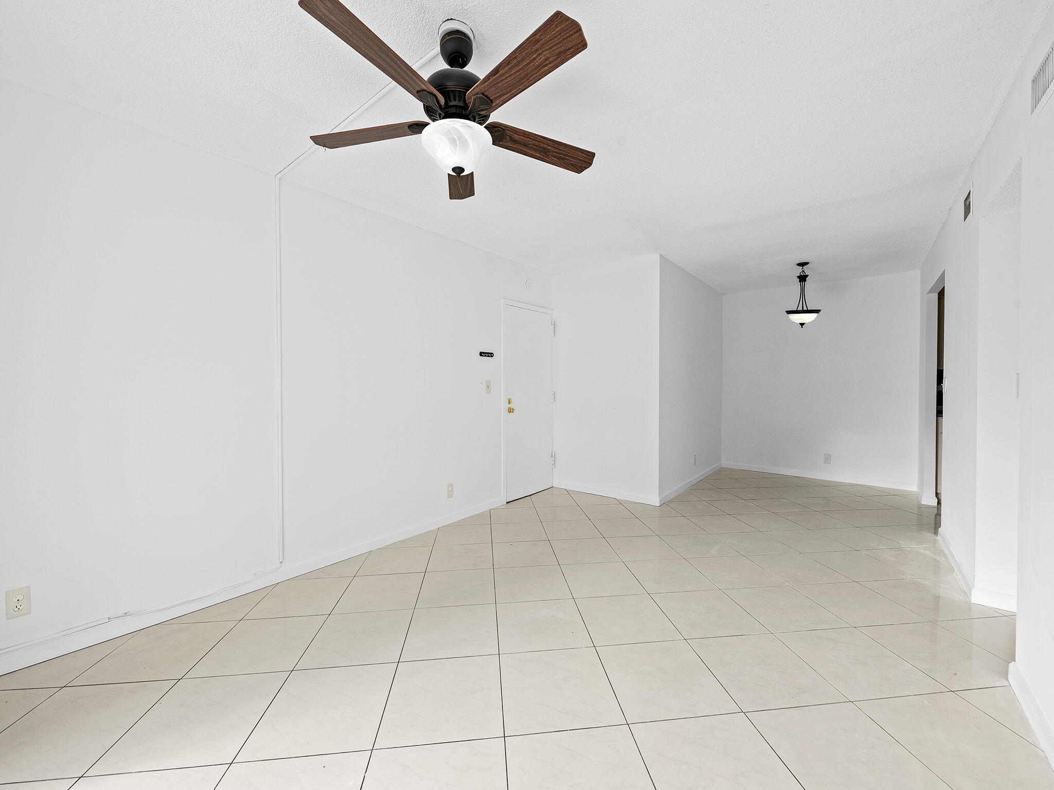 1 Jacaranda Country Club Drive 202