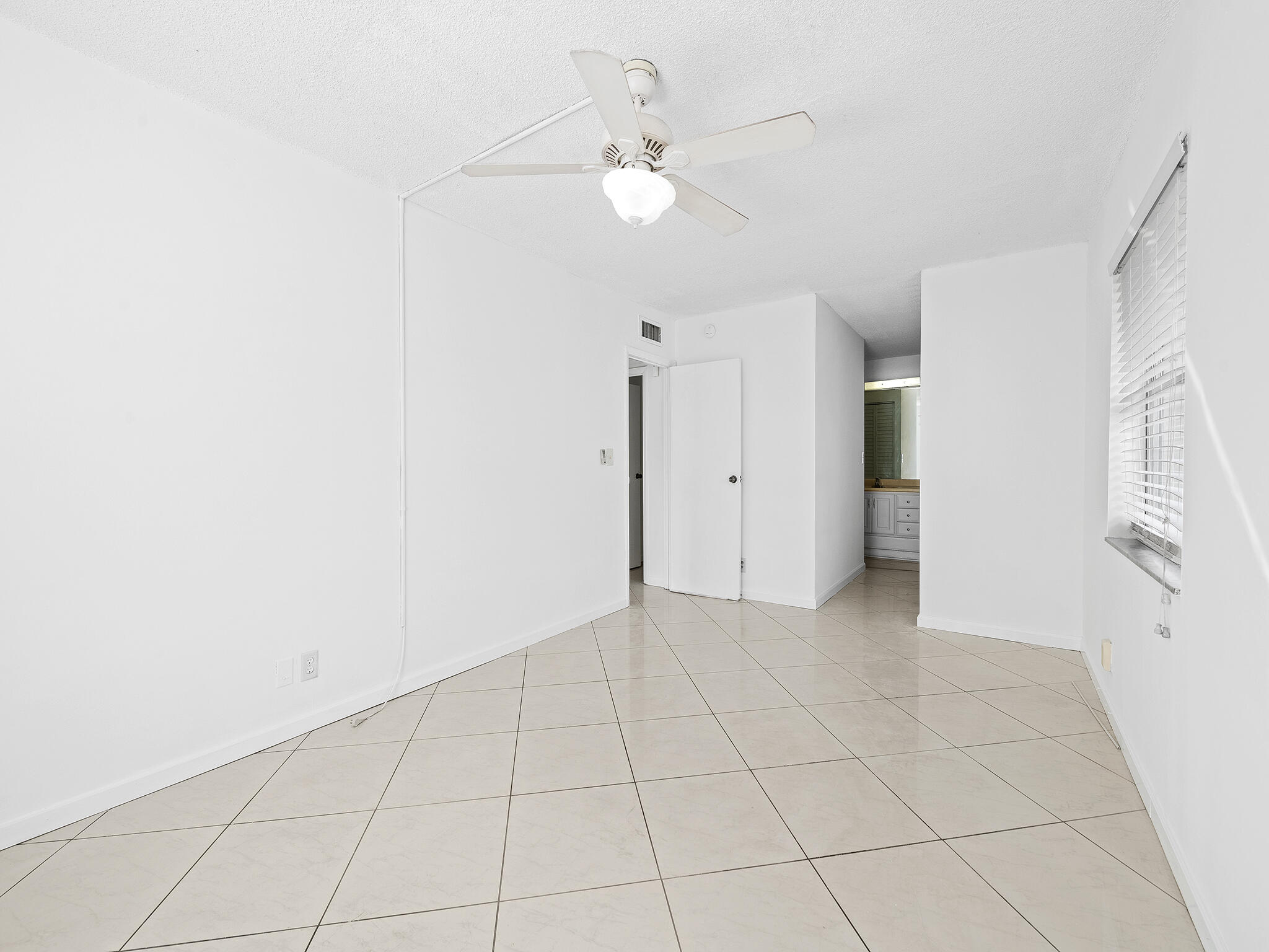 1 Jacaranda Country Club Drive 202
