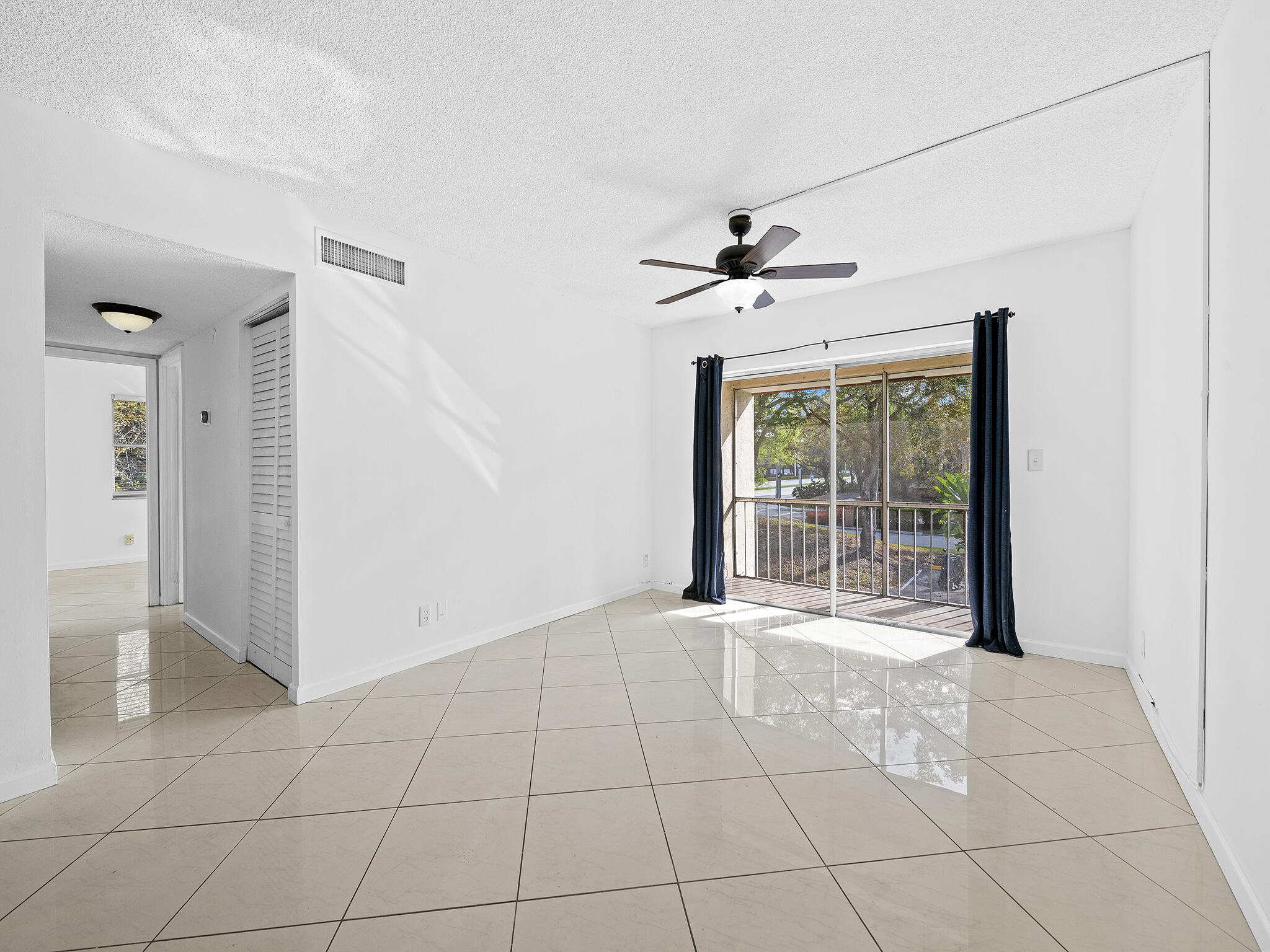 1 Jacaranda Country Club Drive 202