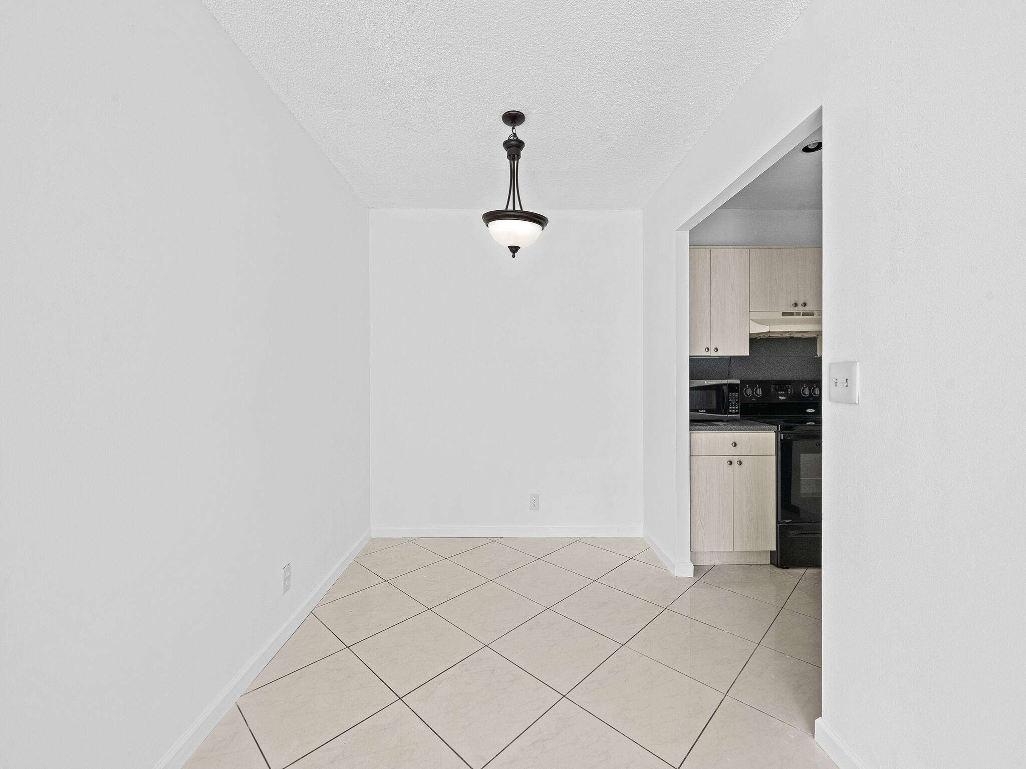1 Jacaranda Country Club Drive 202