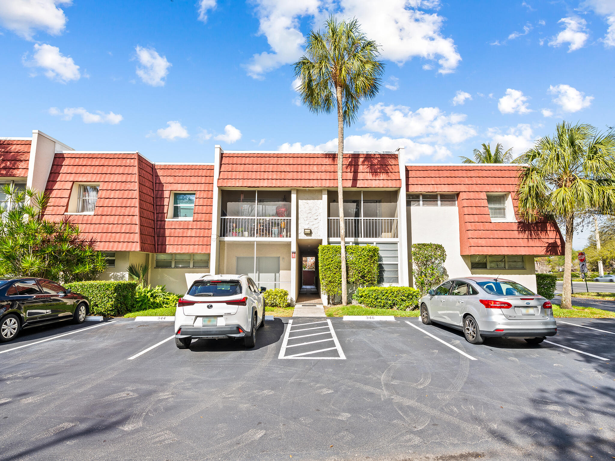 1 Jacaranda Country Club Drive 202