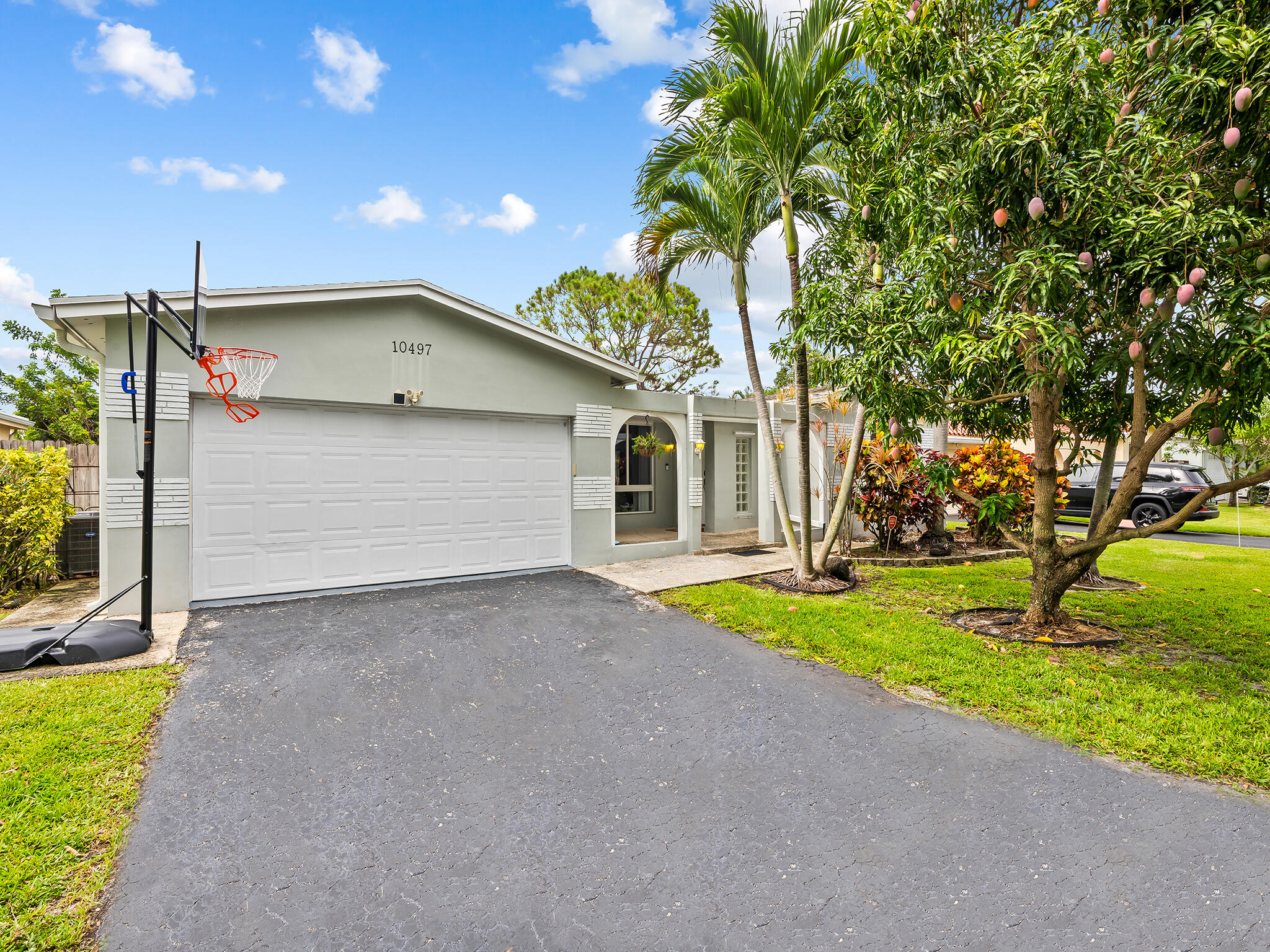 10497 NW 4th Street