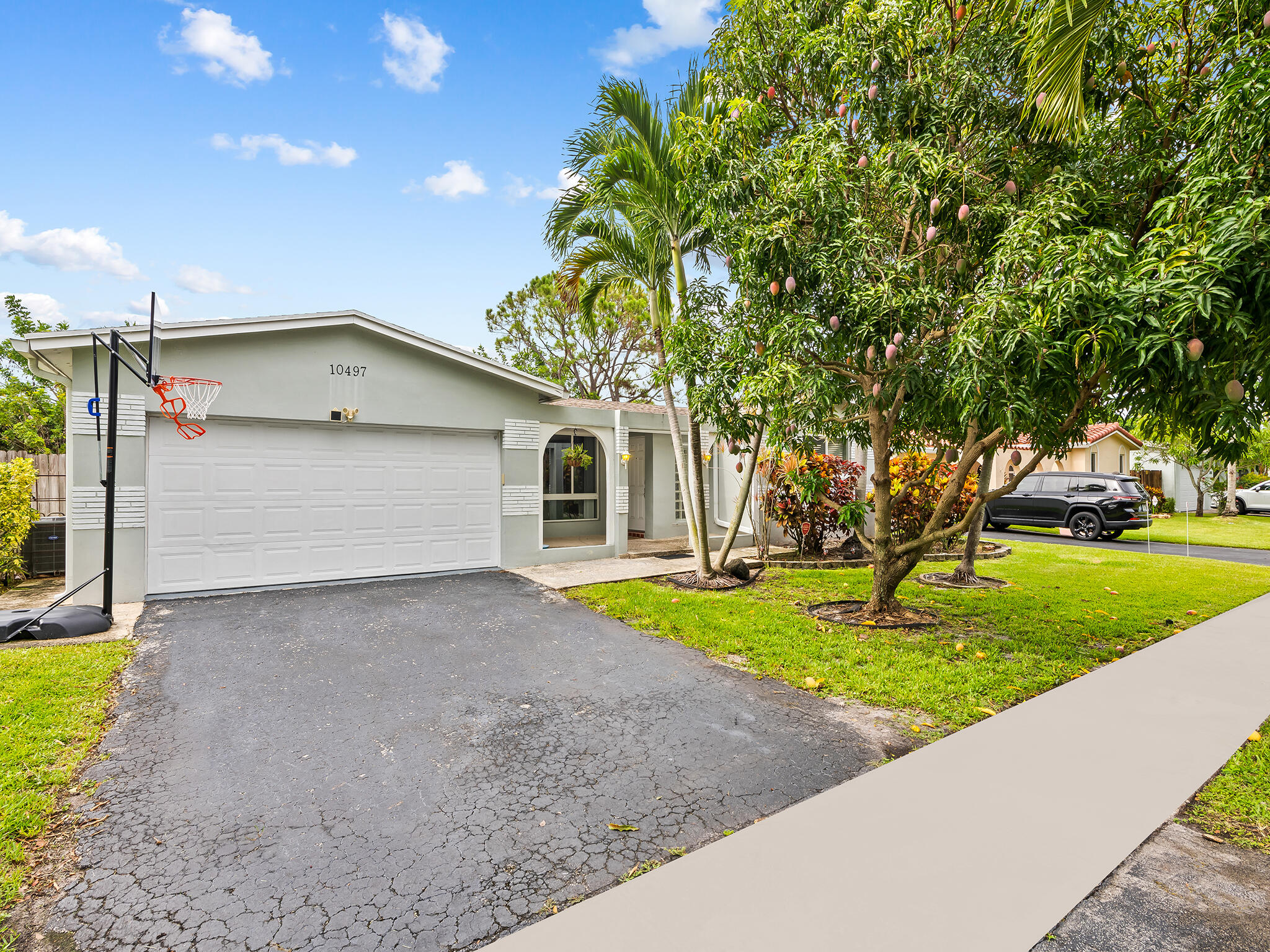 10497 NW 4th Street