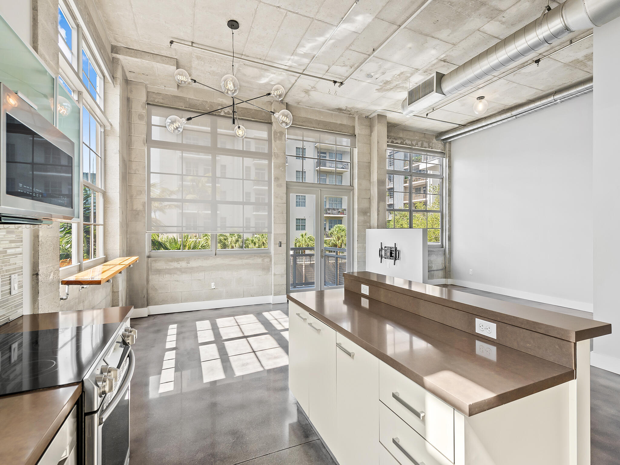 434 NW 1st Avenue 305
