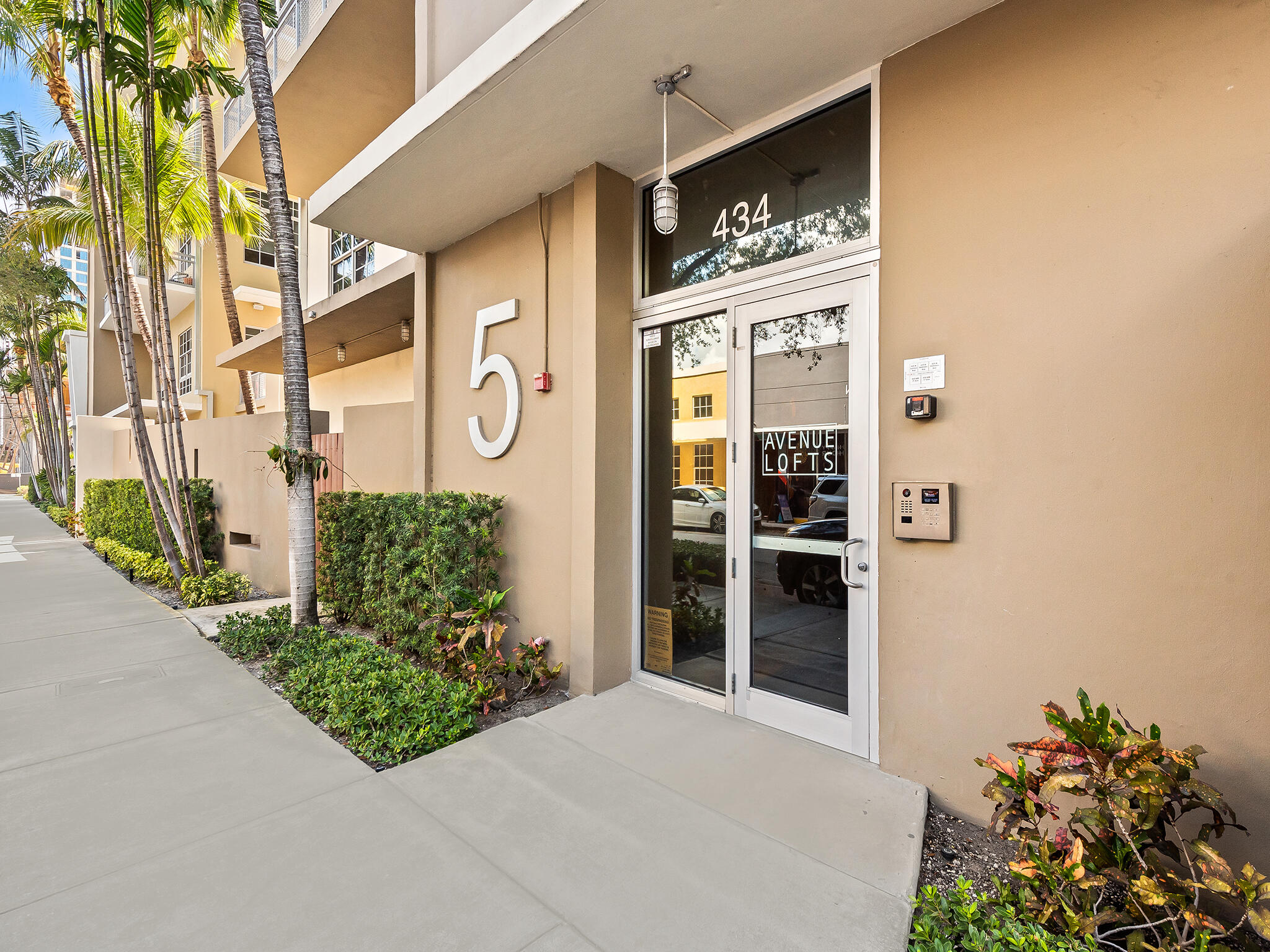 434 NW 1st Avenue 305
