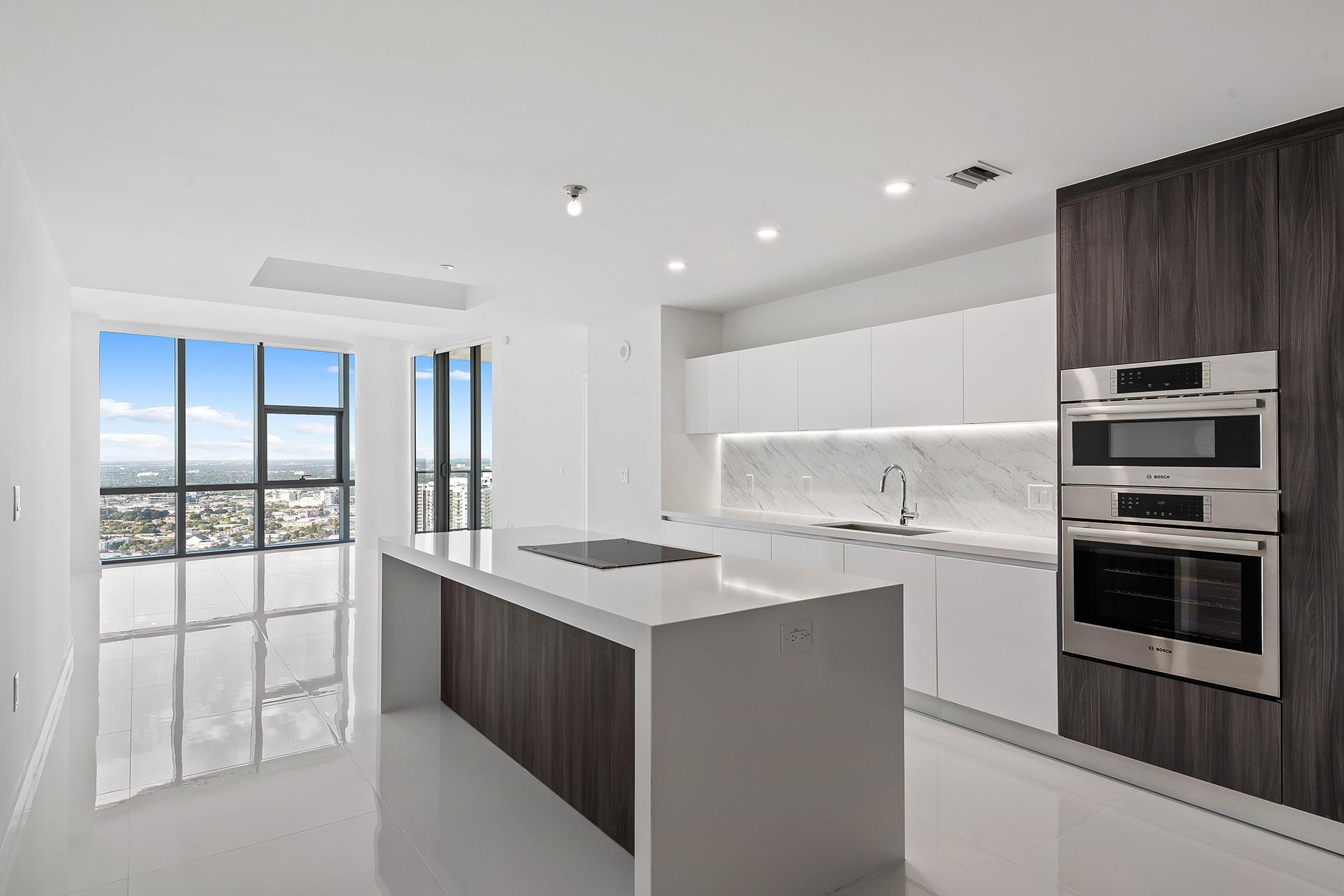 851 NE 1st Ave 3901