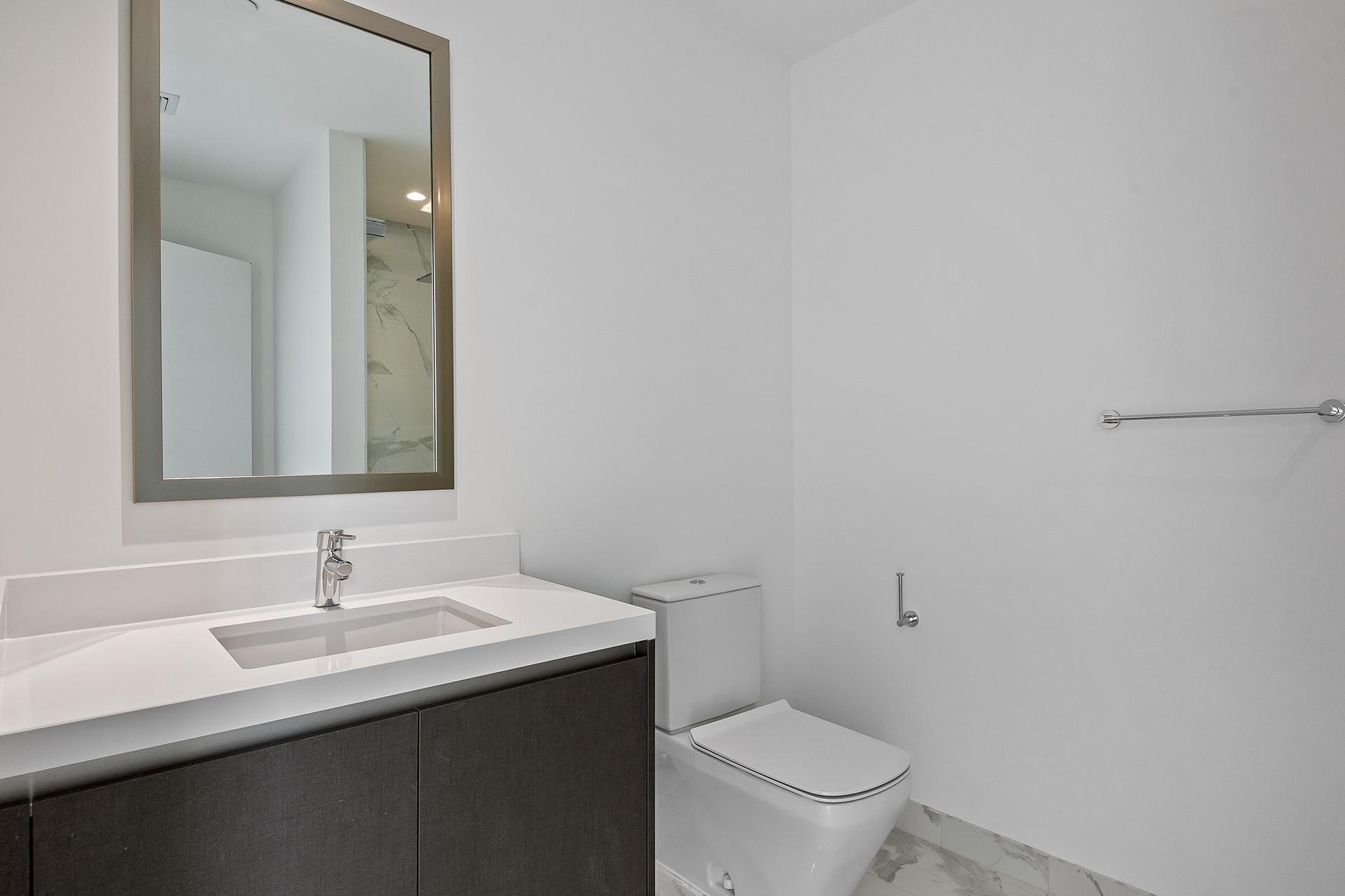 851 NE 1st Ave 3901