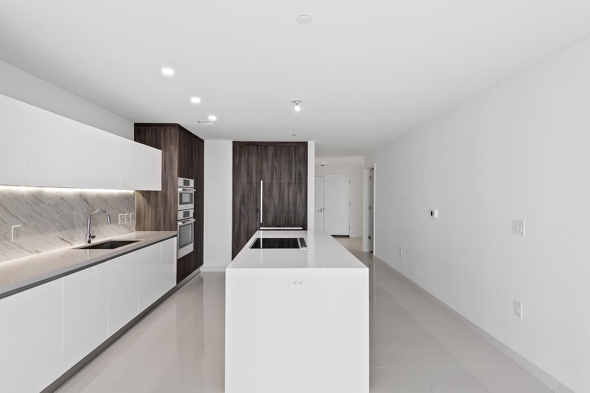 851 NE 1st Ave 3901