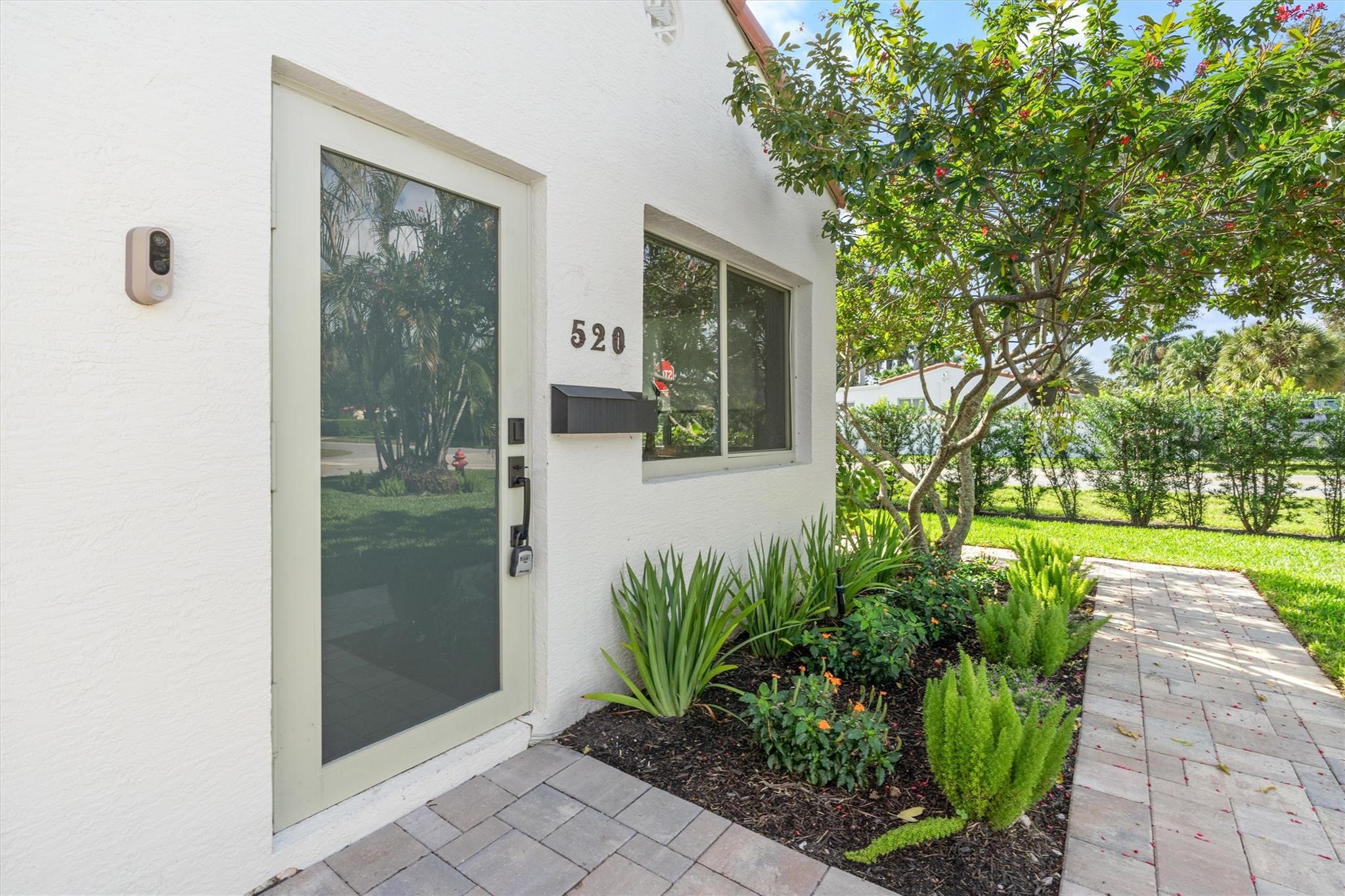 520 SW 12th Ct