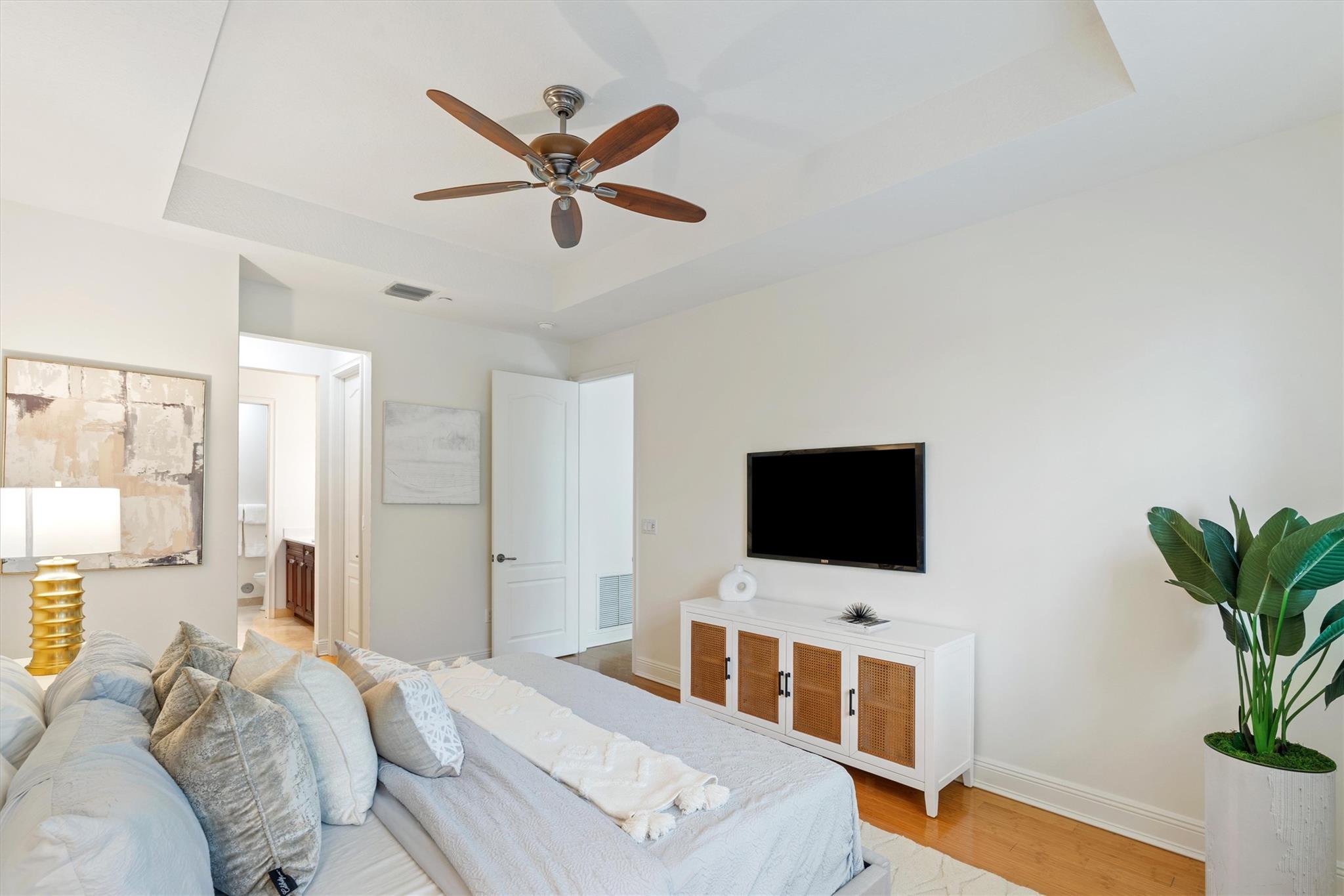 506 SE 7th St 306