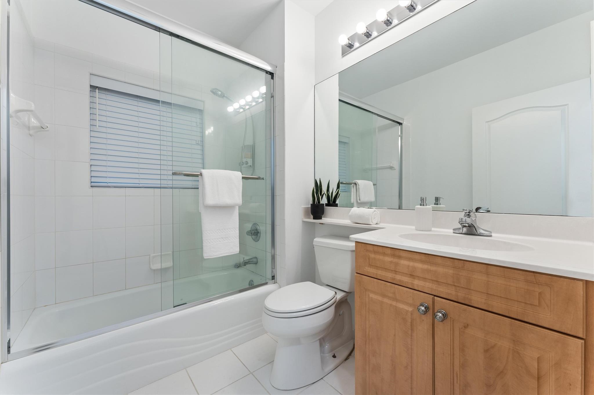 500 SE 7th St 102