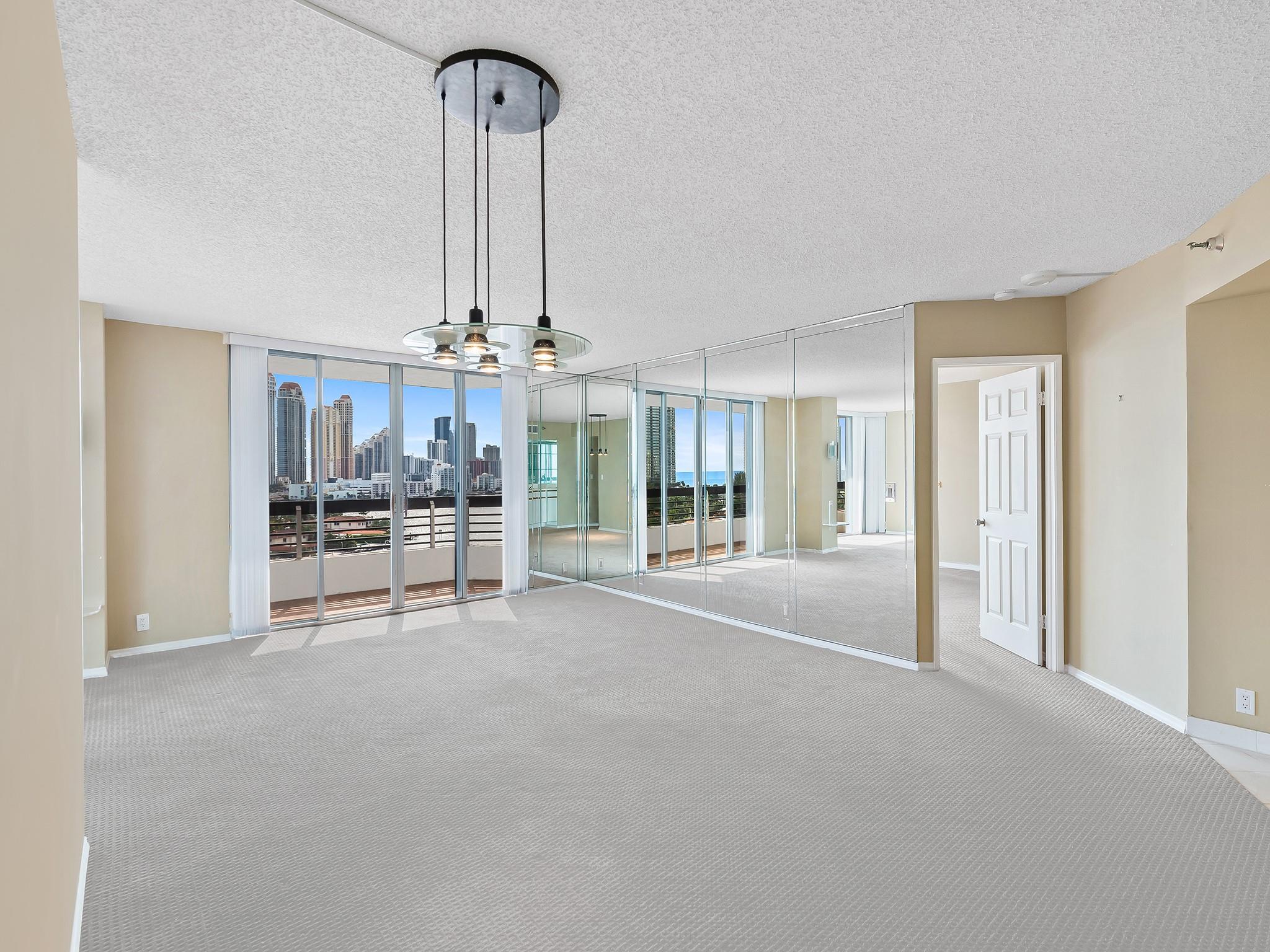 19101 Mystic Pointe Dr 1208