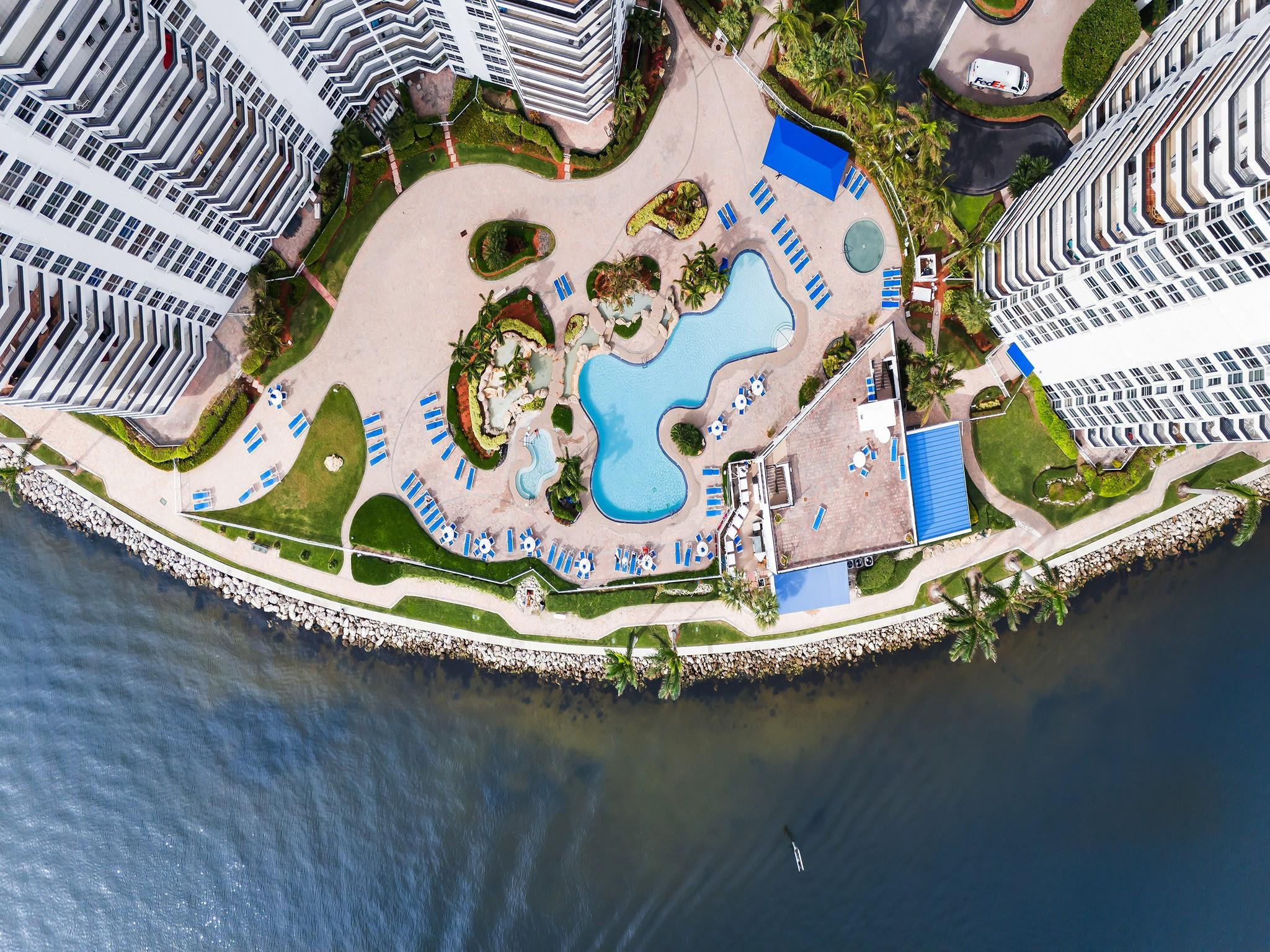 19101 Mystic Pointe Dr 1208