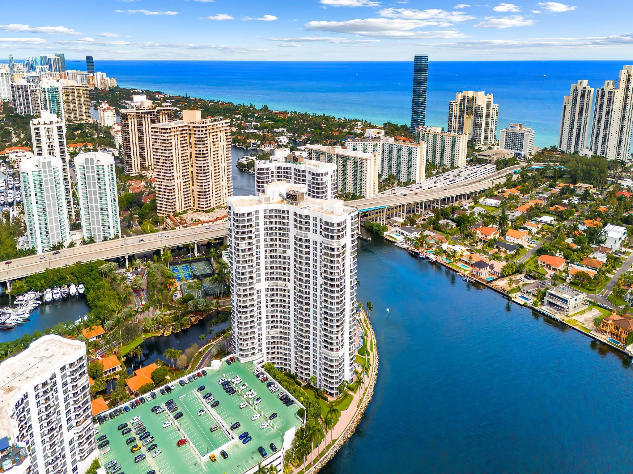 19101 Mystic Pointe Dr 1208