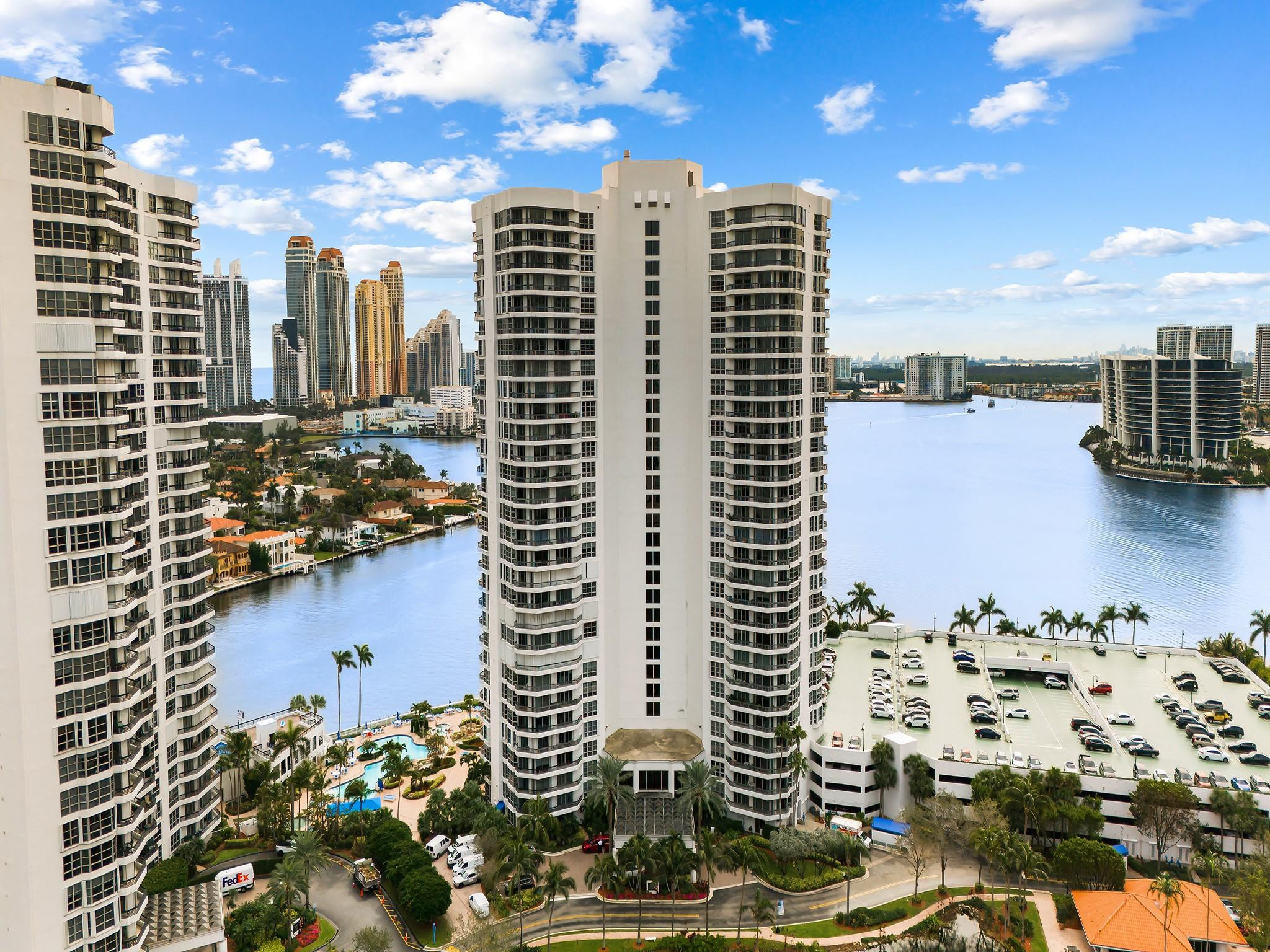 19101 Mystic Pointe Dr 1208