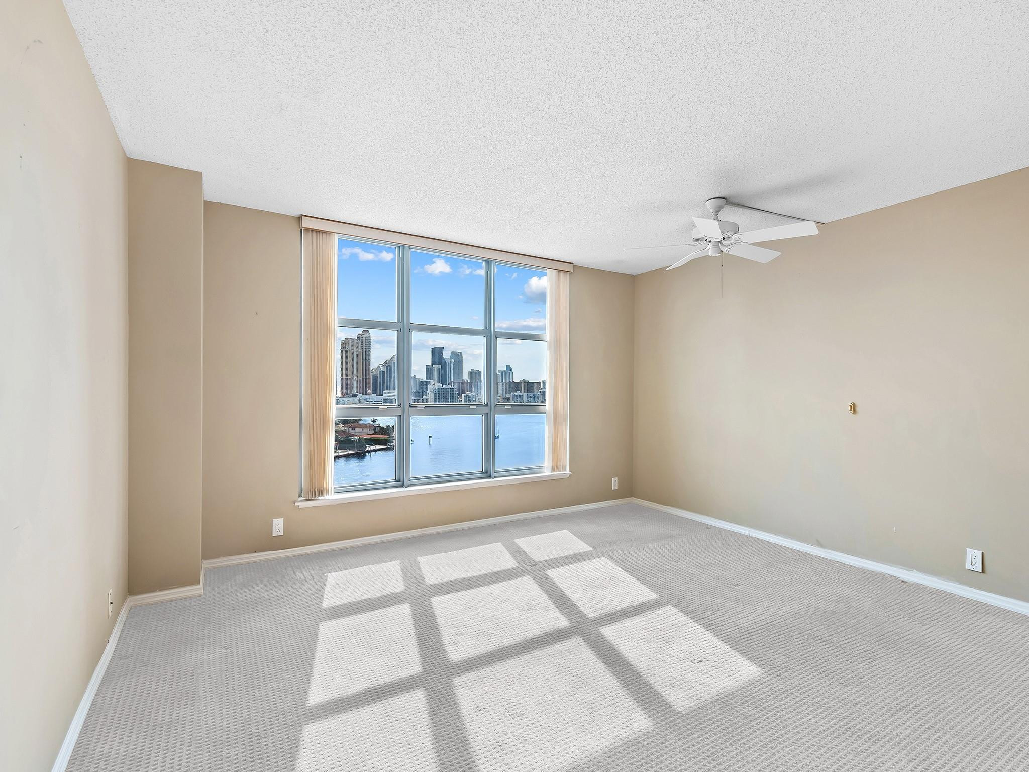 19101 Mystic Pointe Dr 1208