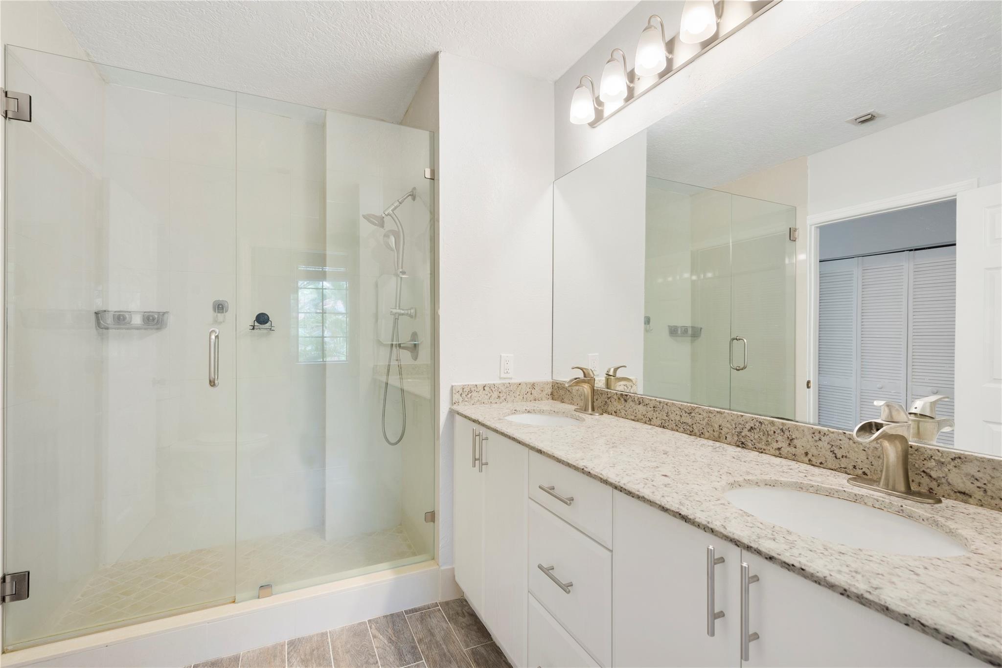 222 City View Dr