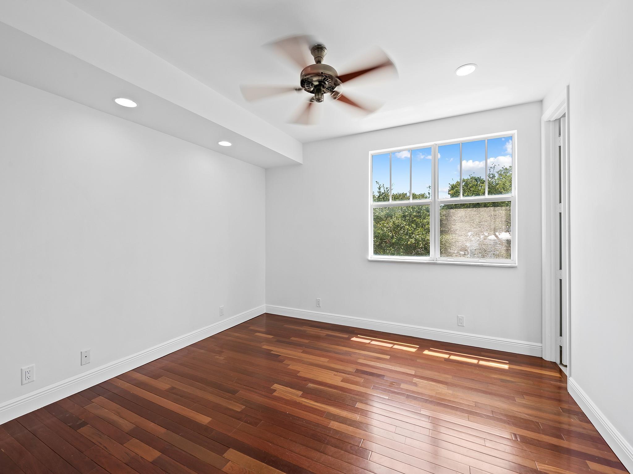1301 SW 8th Ave 1301