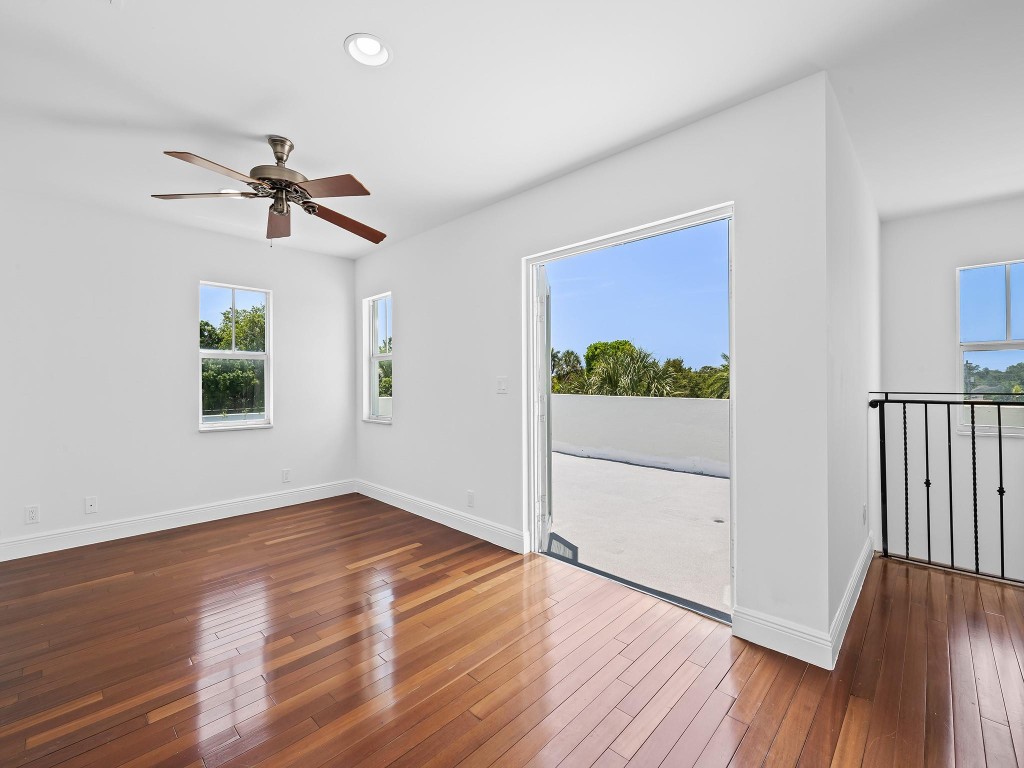 1301 SW 8th Ave 1301