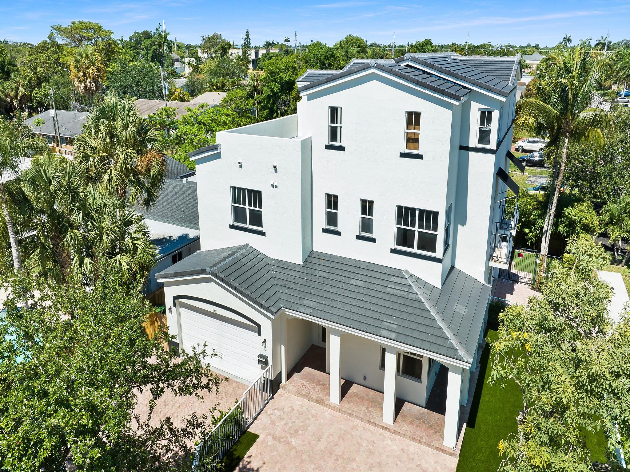 1301 SW 8th Ave 1301