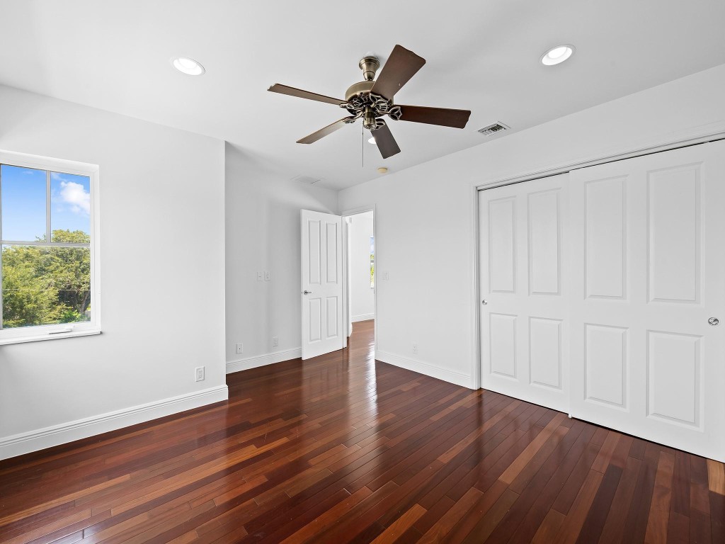 1301 SW 8th Ave 1301