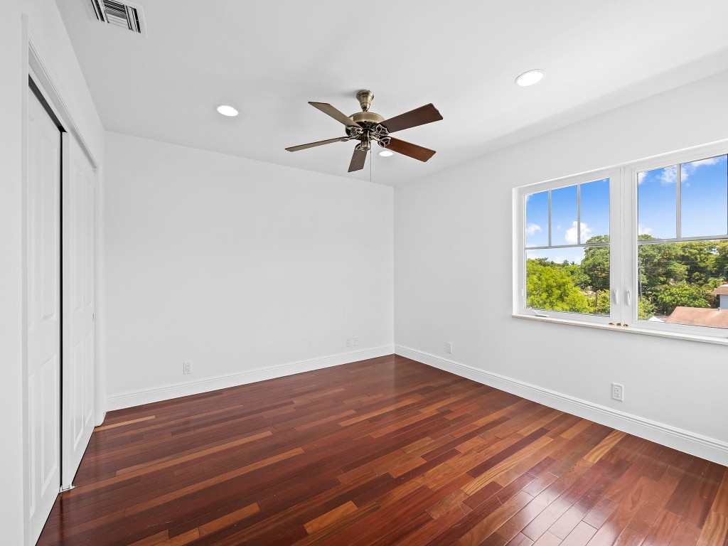 1301 SW 8th Ave 1301