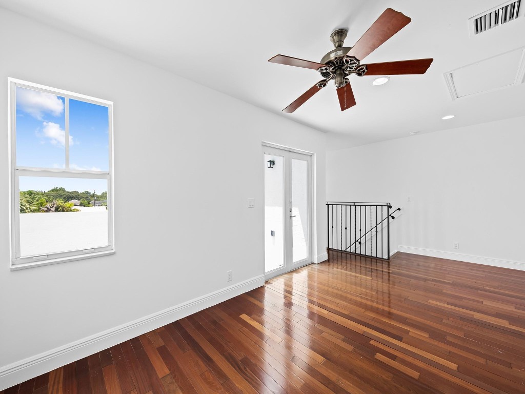 1301 SW 8th Ave 1301