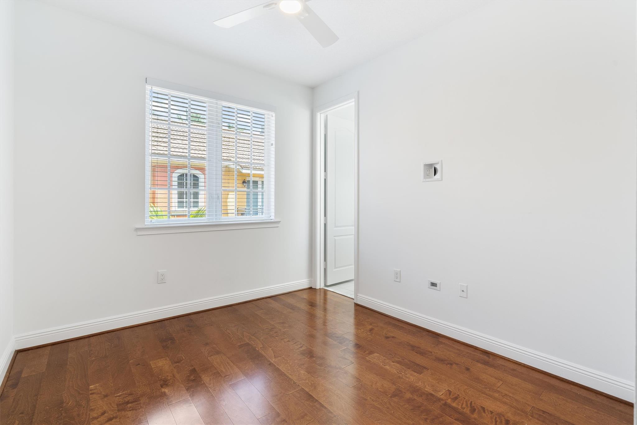 504 S 7th St 203
