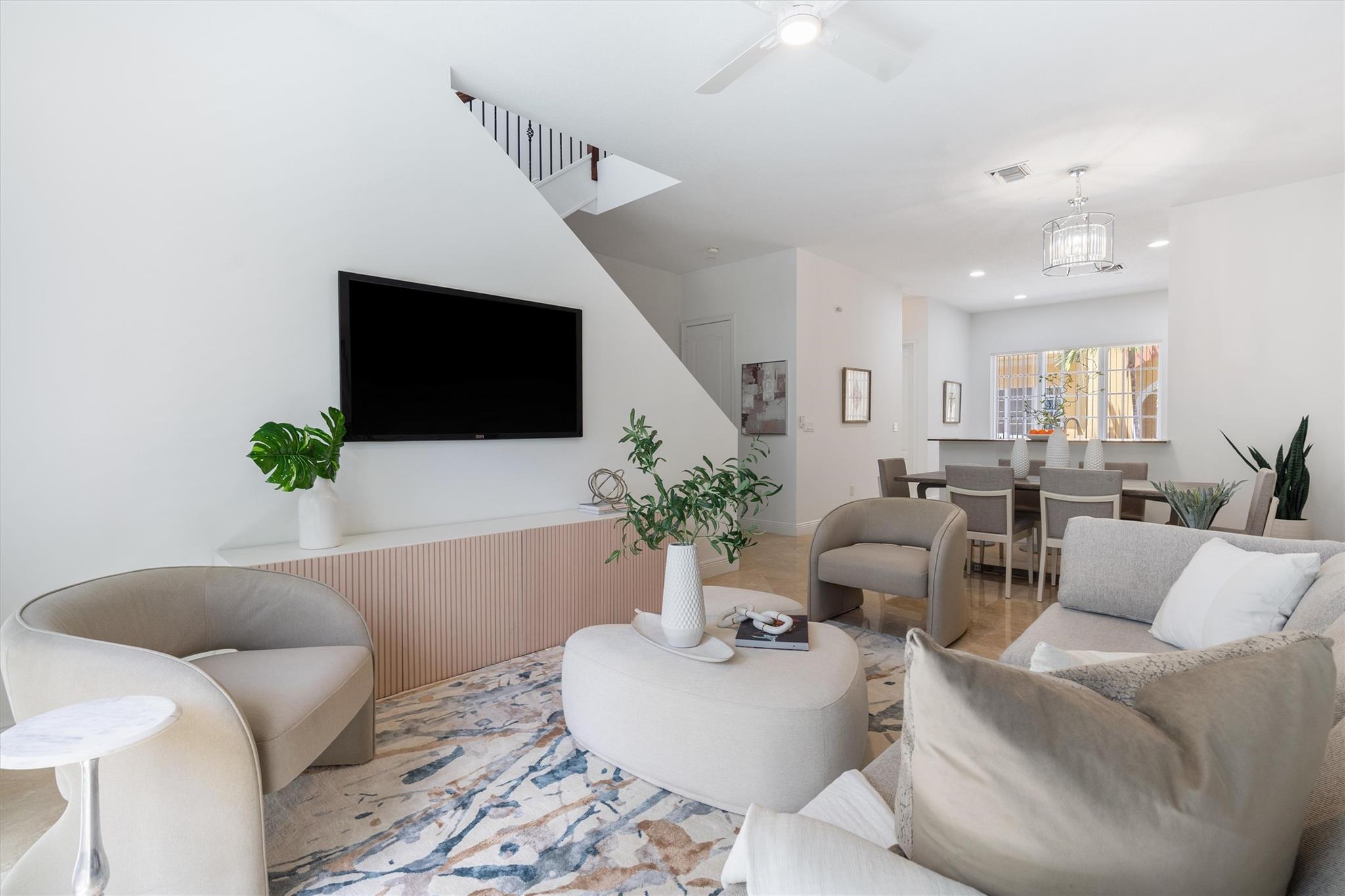 504 S 7th St 203