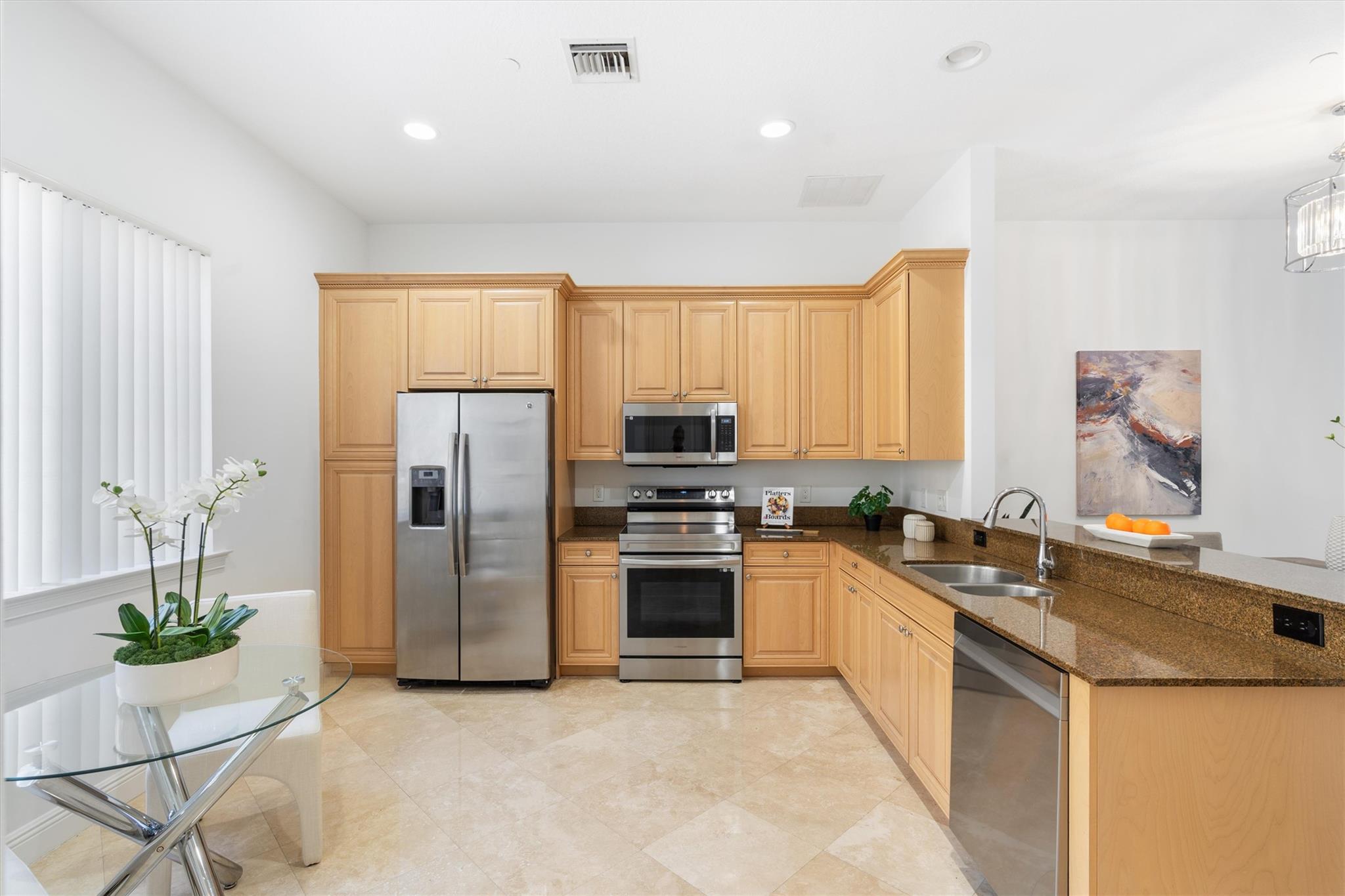 504 S 7th St 203