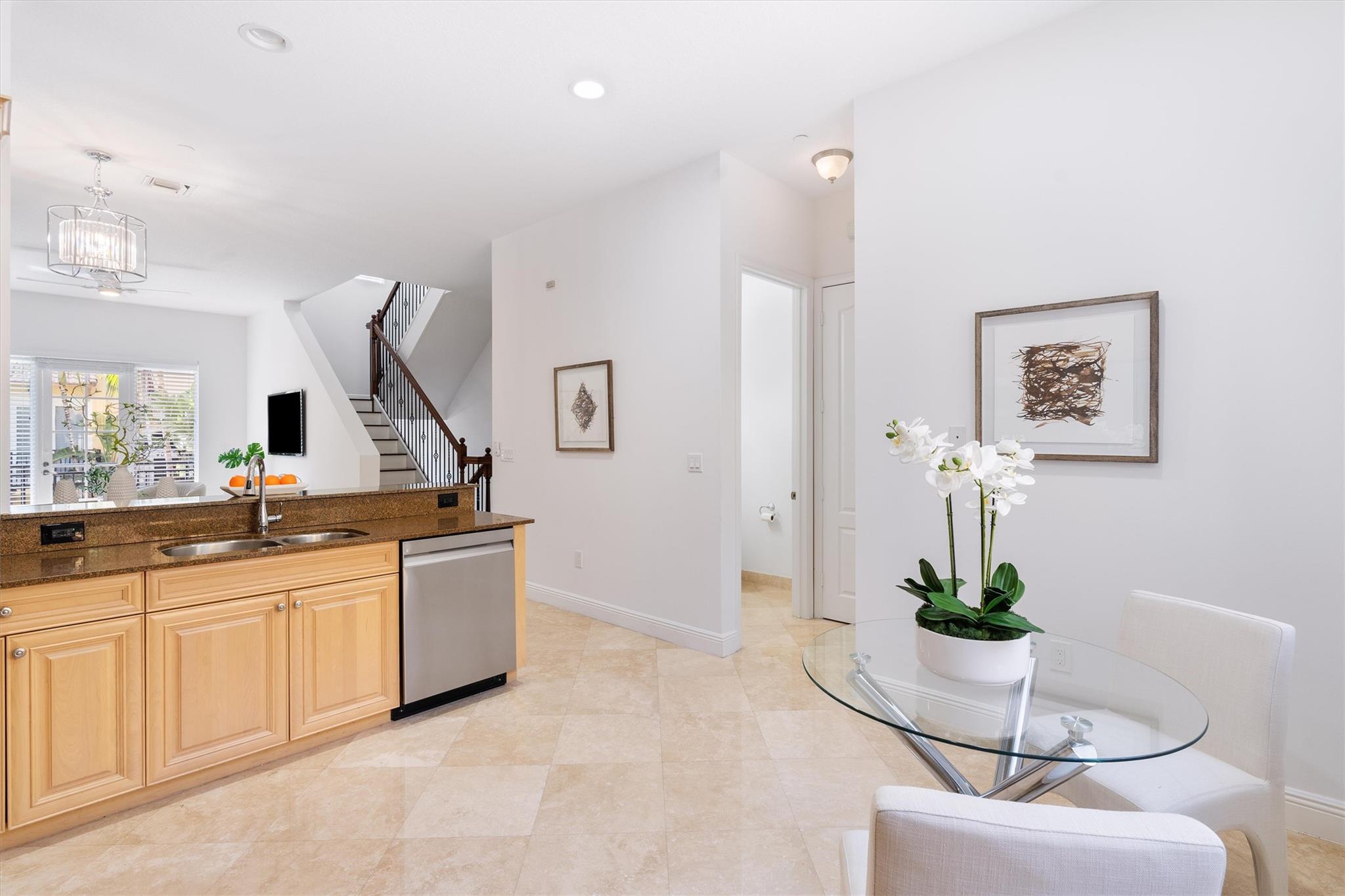 504 S 7th St 203