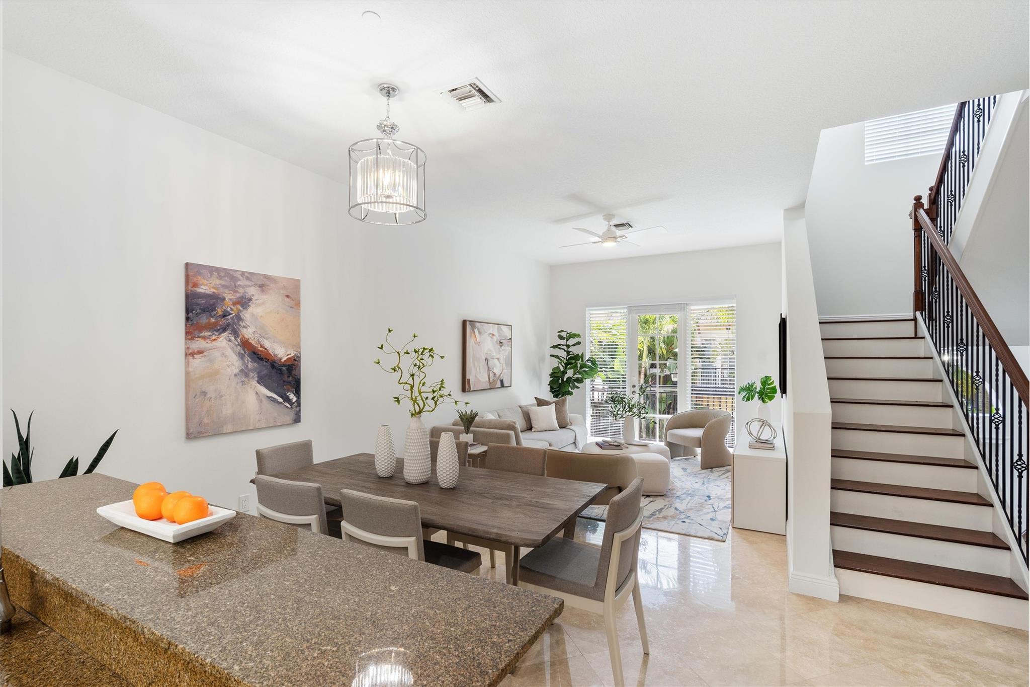 504 S 7th St 203