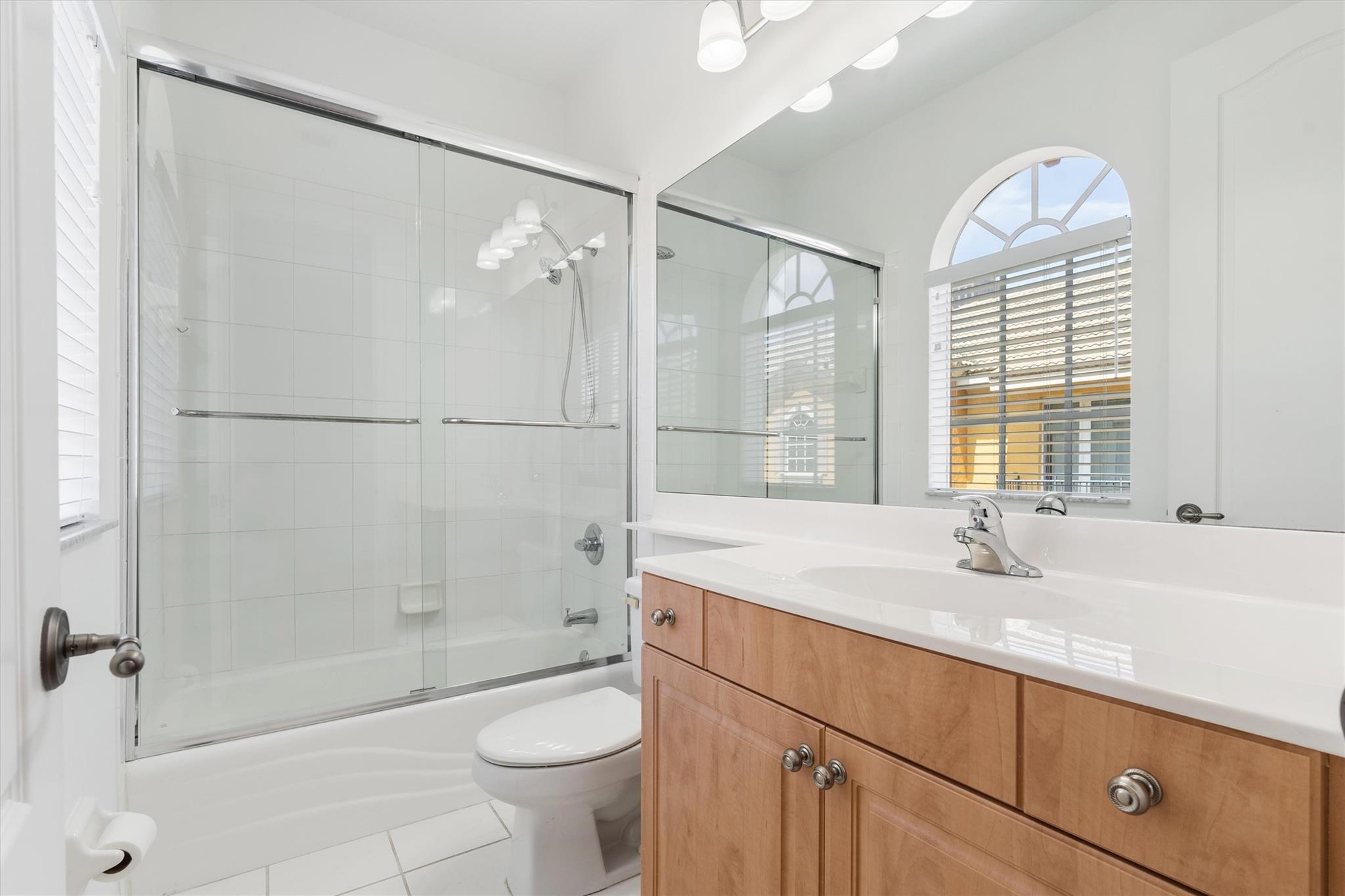 504 S 7th St 203