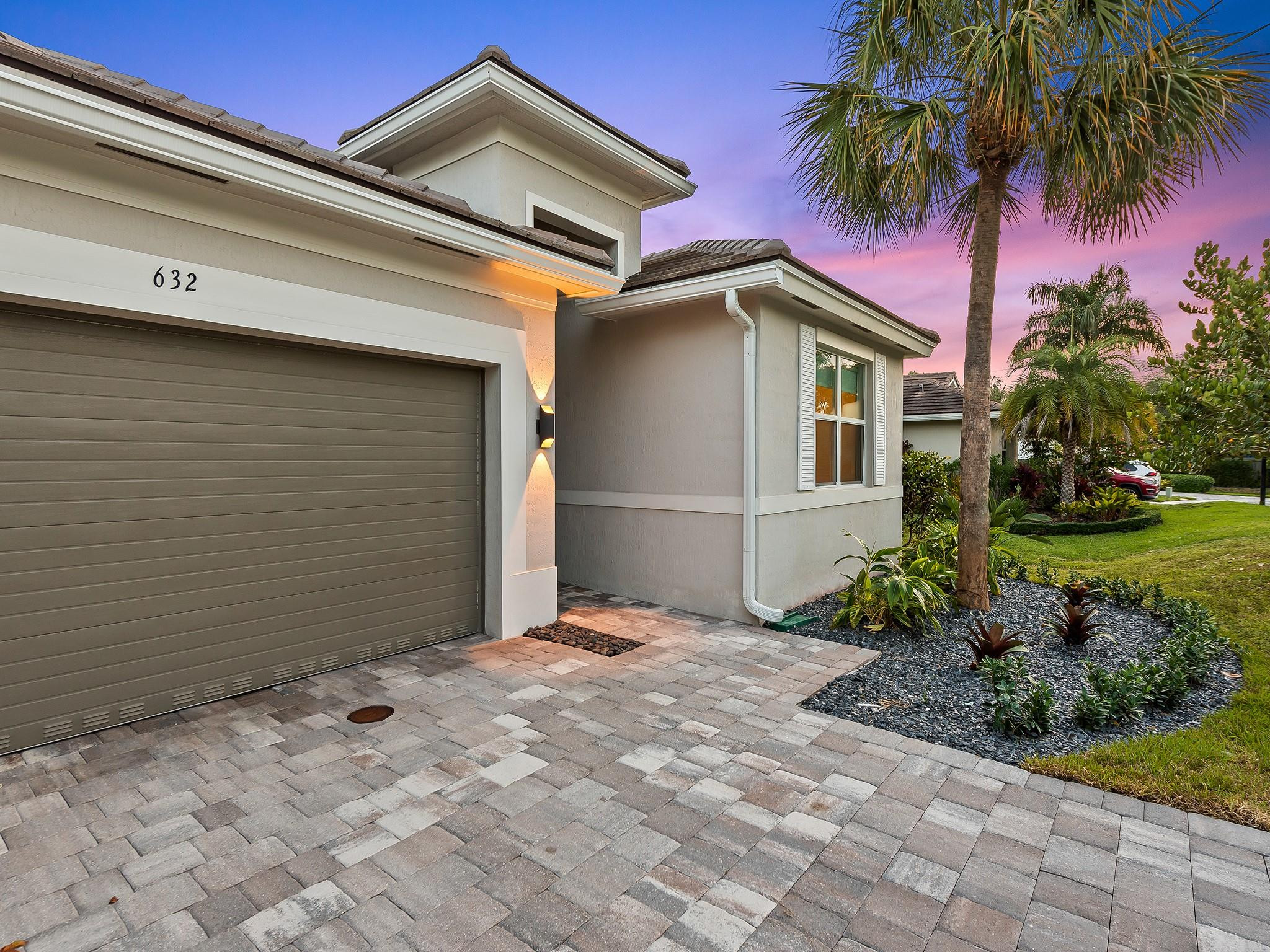 632 NW 29th Ct