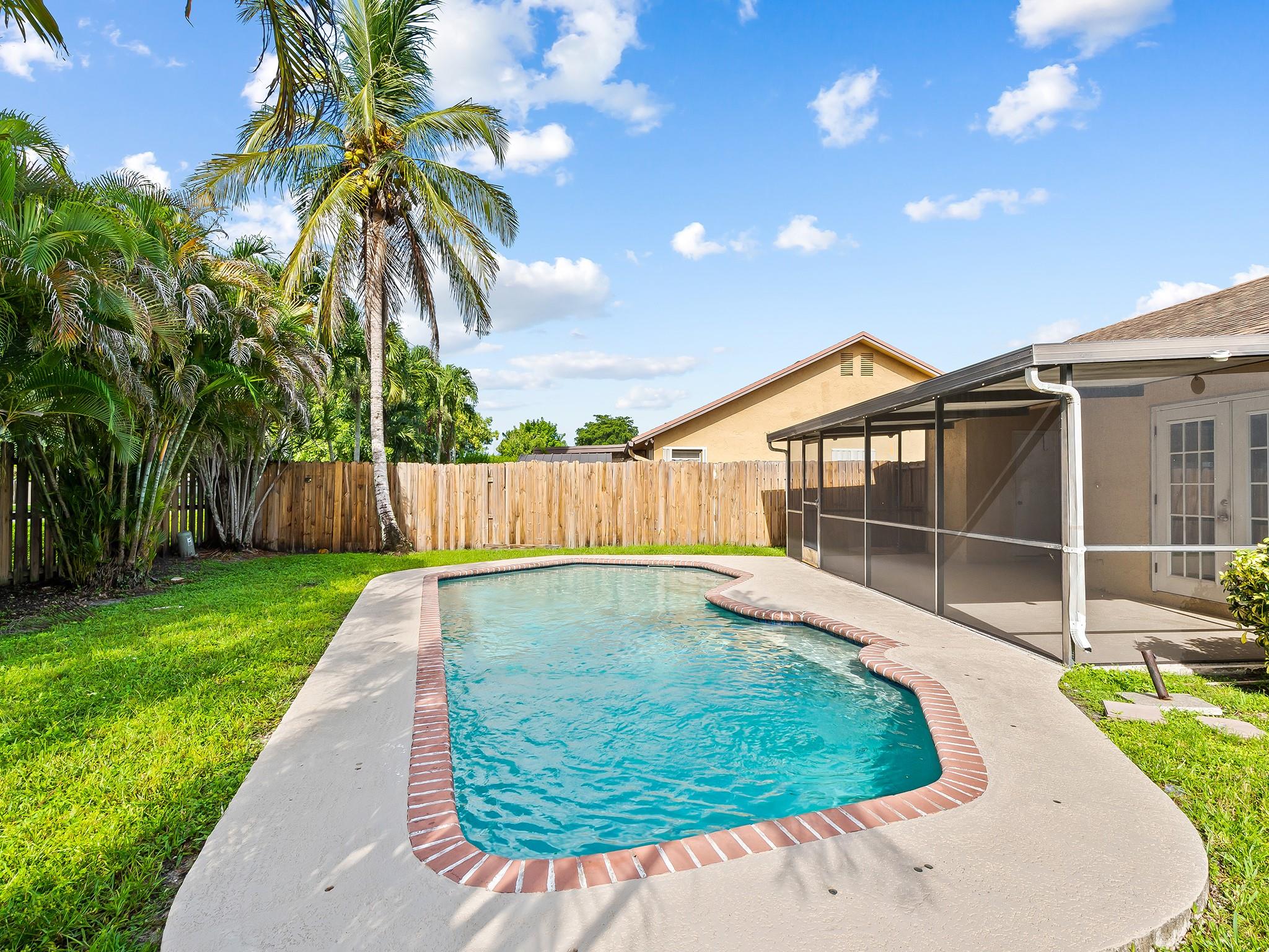 9444 NW 45TH ST