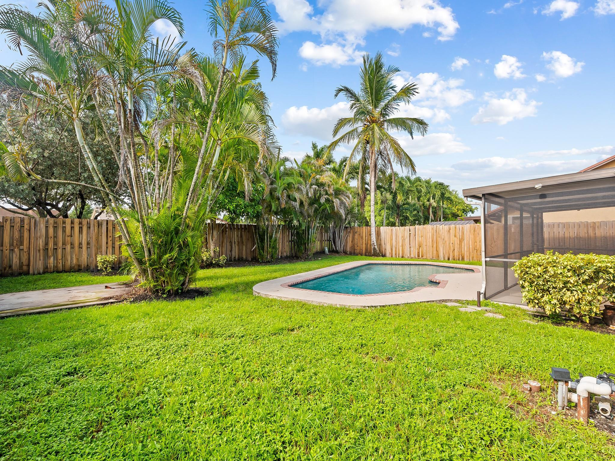 9444 NW 45TH ST