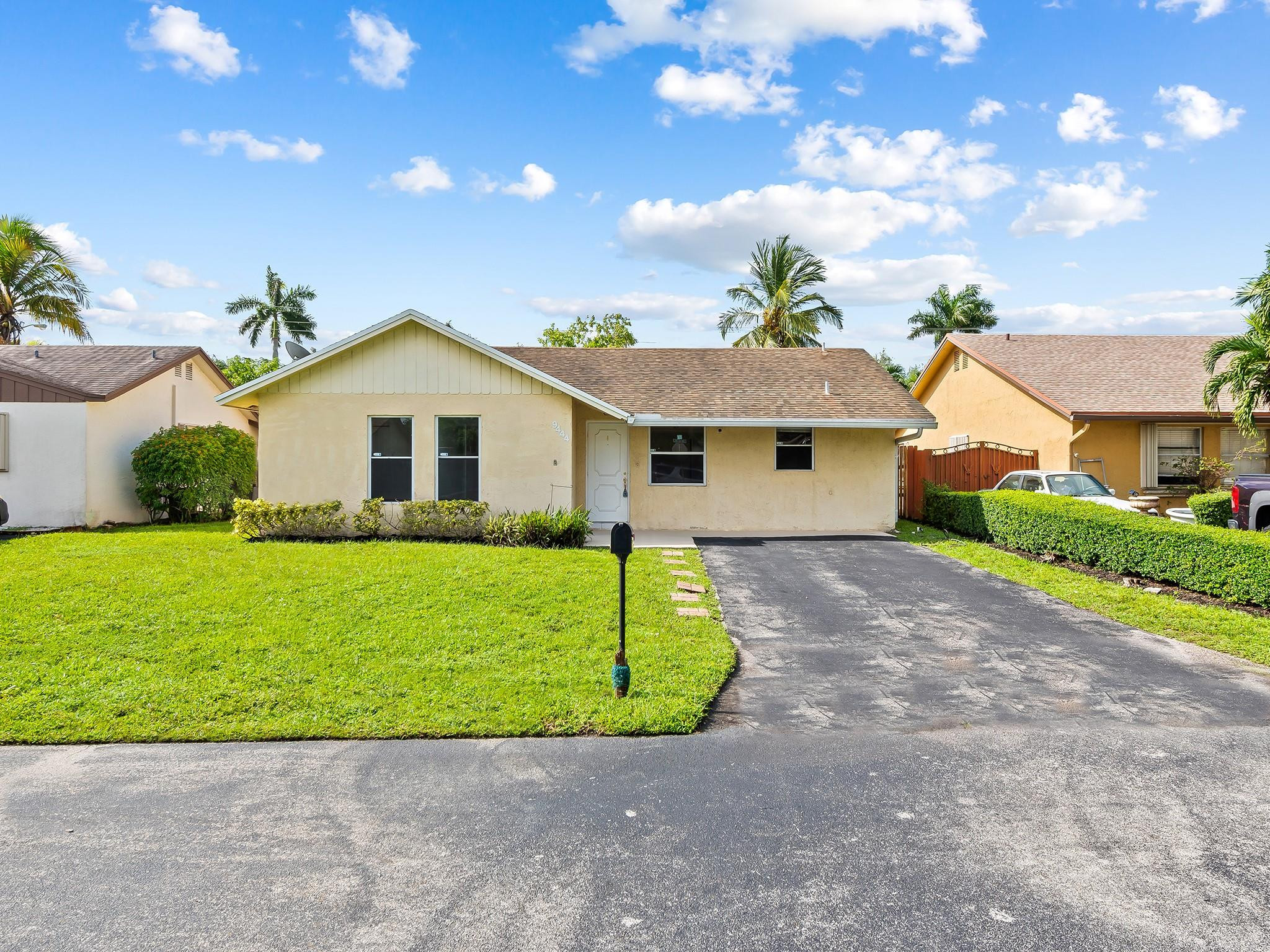 9444 NW 45TH ST