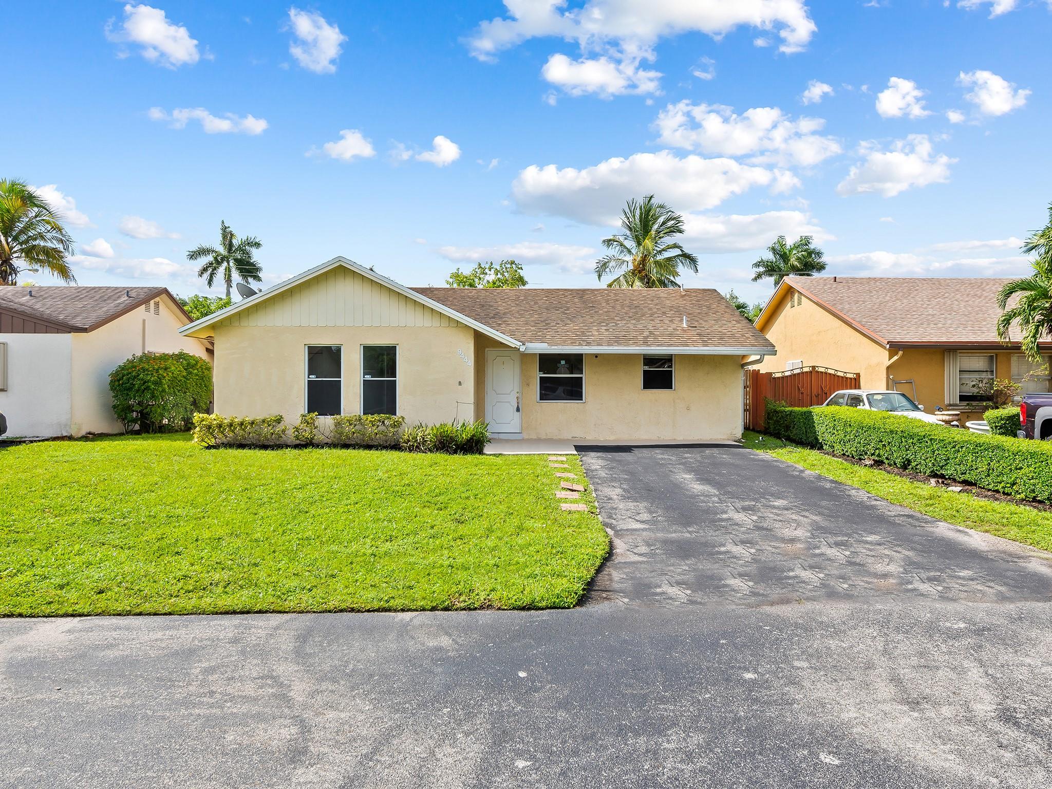 9444 NW 45TH ST