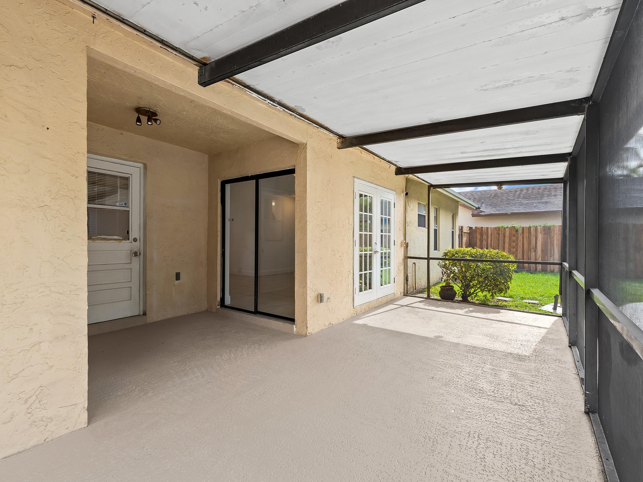 9444 NW 45TH ST