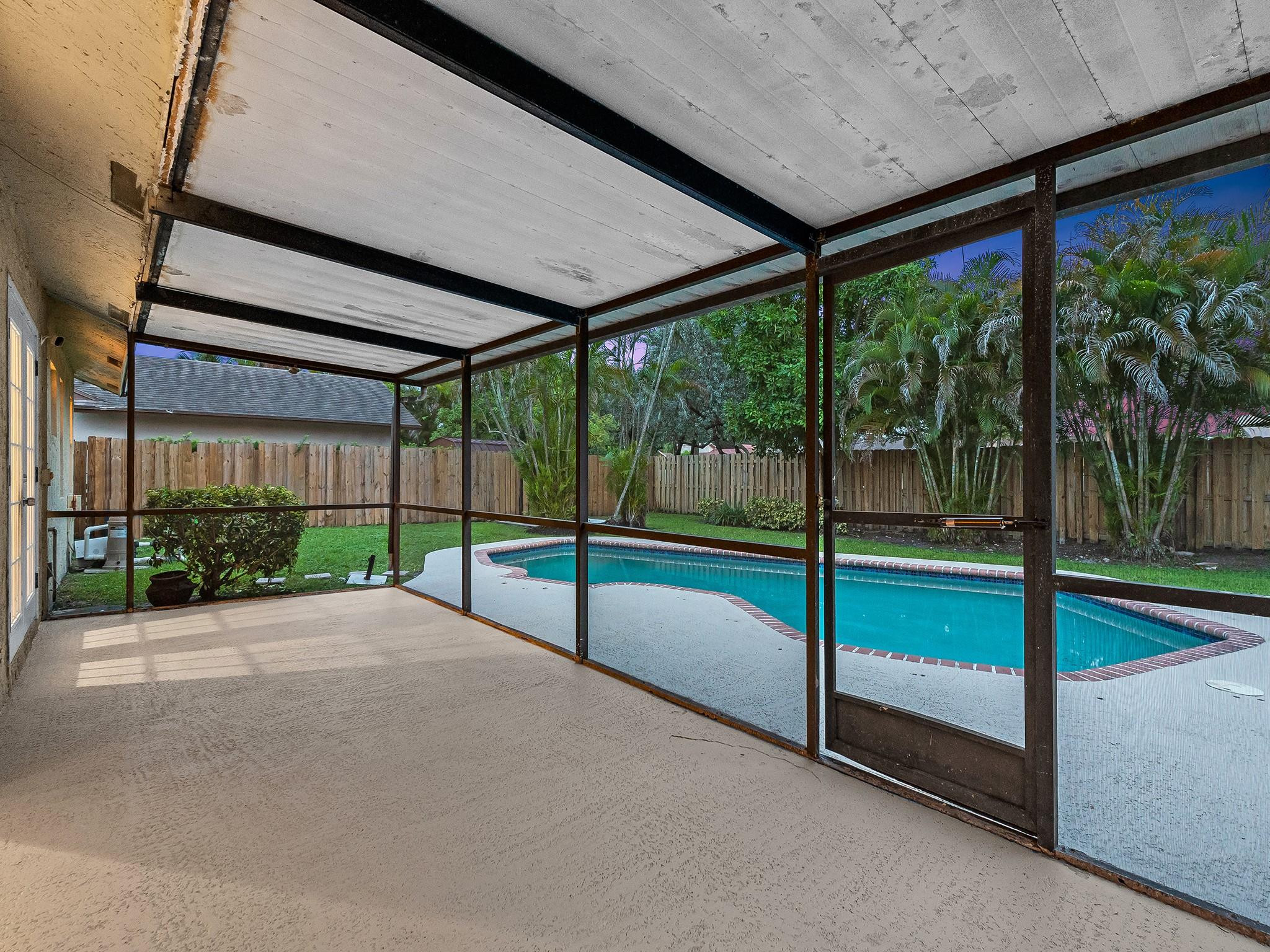 9444 NW 45TH ST