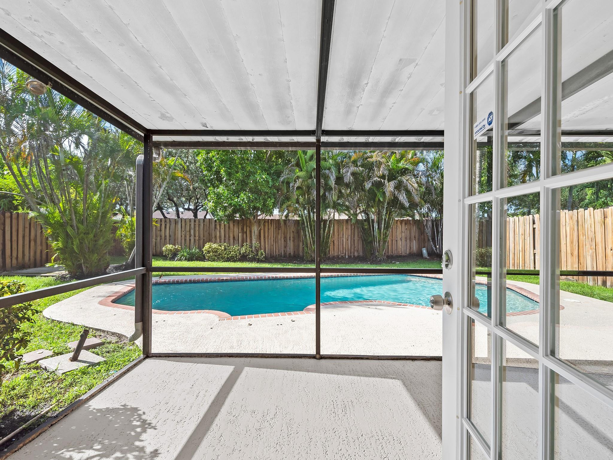 9444 NW 45TH ST