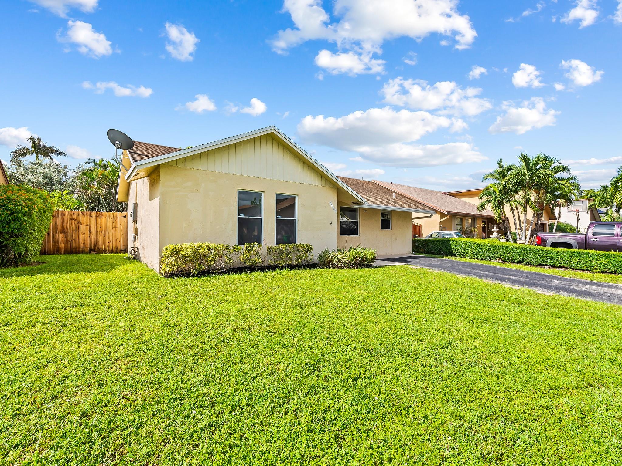 9444 NW 45TH ST