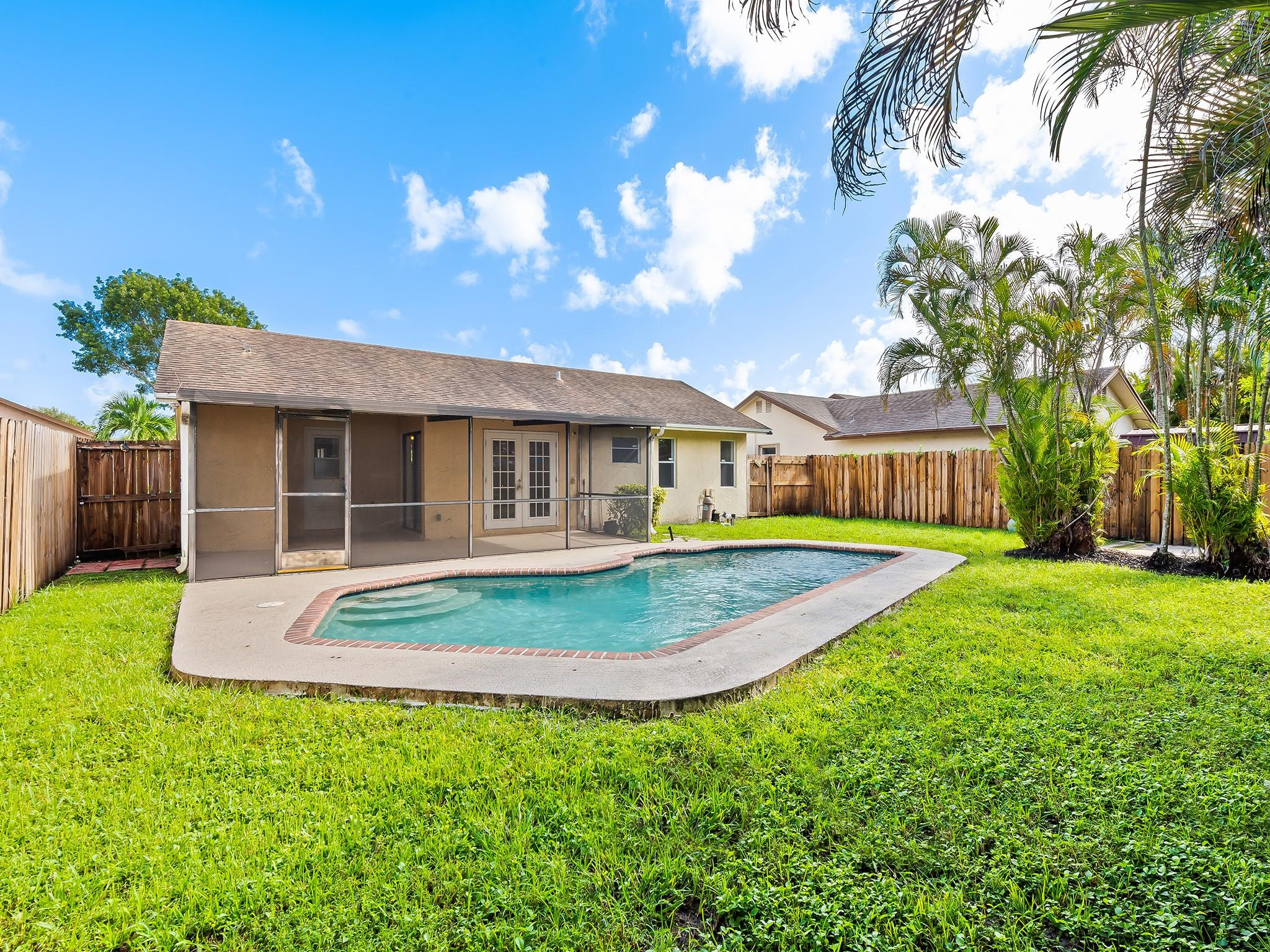 9444 NW 45TH ST